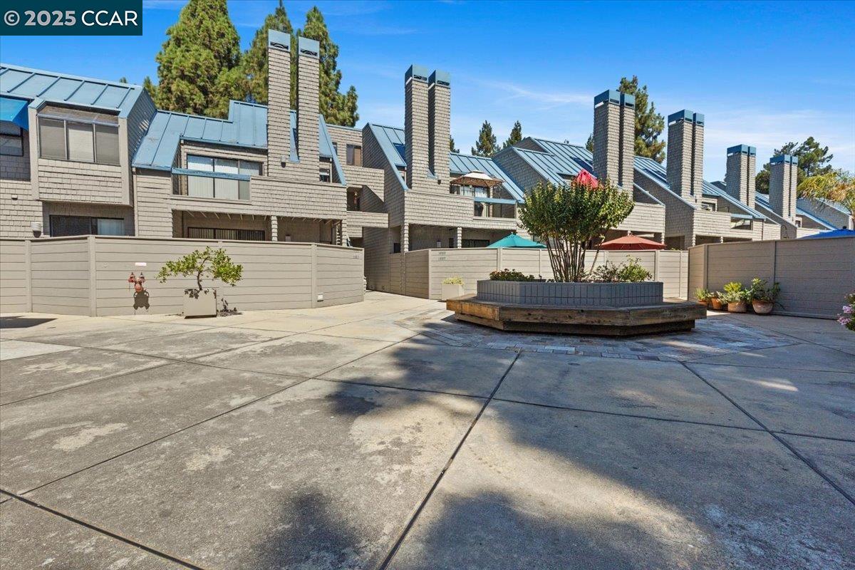 Detail Gallery Image 23 of 32 For 1063 Foxchase Dr, San Jose,  CA 95123 - 2 Beds | 2 Baths