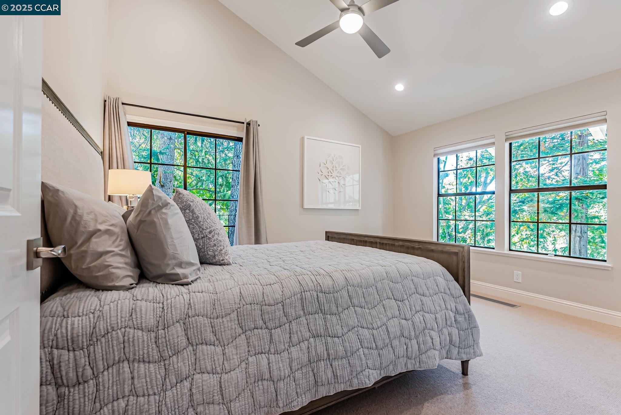 Detail Gallery Image 25 of 59 For 1108 Howard Hills Rd, Lafayette,  CA 94549 - 5 Beds | 3/1 Baths