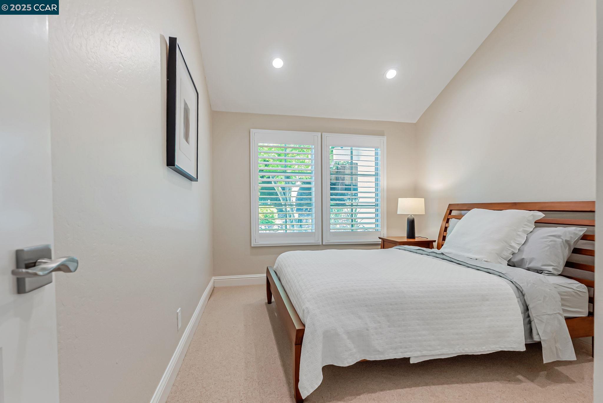 Detail Gallery Image 29 of 59 For 1108 Howard Hills Rd, Lafayette,  CA 94549 - 5 Beds | 3/1 Baths