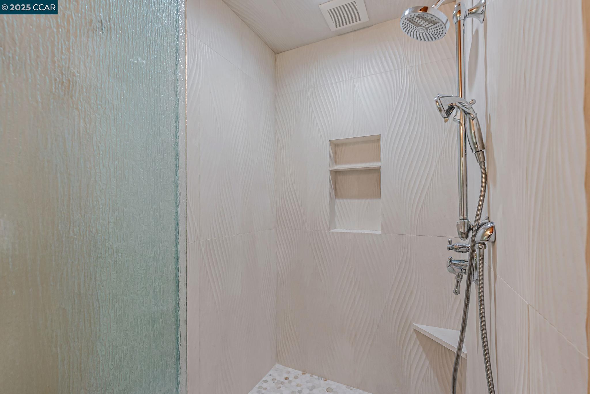 Detail Gallery Image 41 of 59 For 1108 Howard Hills Rd, Lafayette,  CA 94549 - 5 Beds | 3/1 Baths