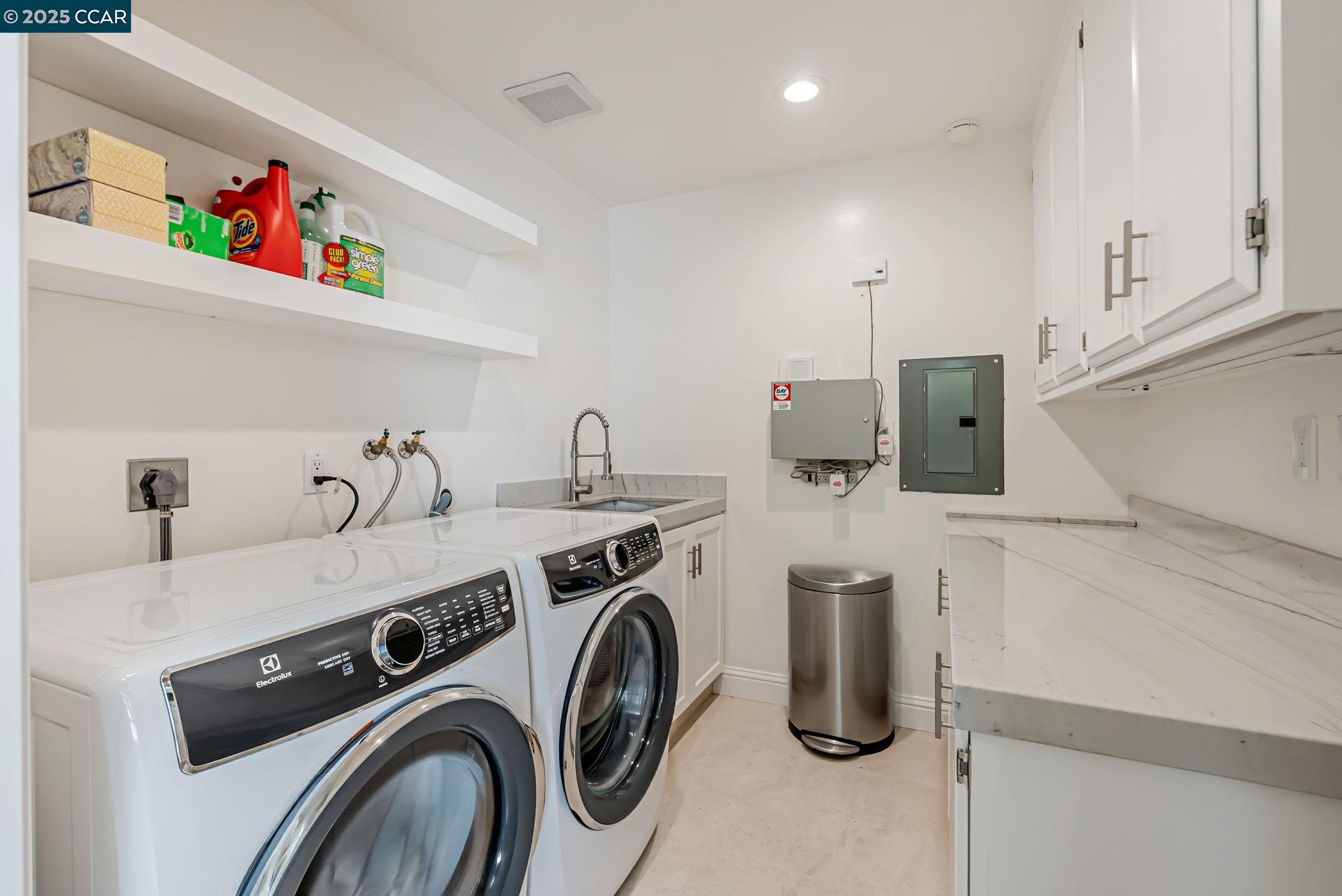 Detail Gallery Image 43 of 59 For 1108 Howard Hills Rd, Lafayette,  CA 94549 - 5 Beds | 3/1 Baths