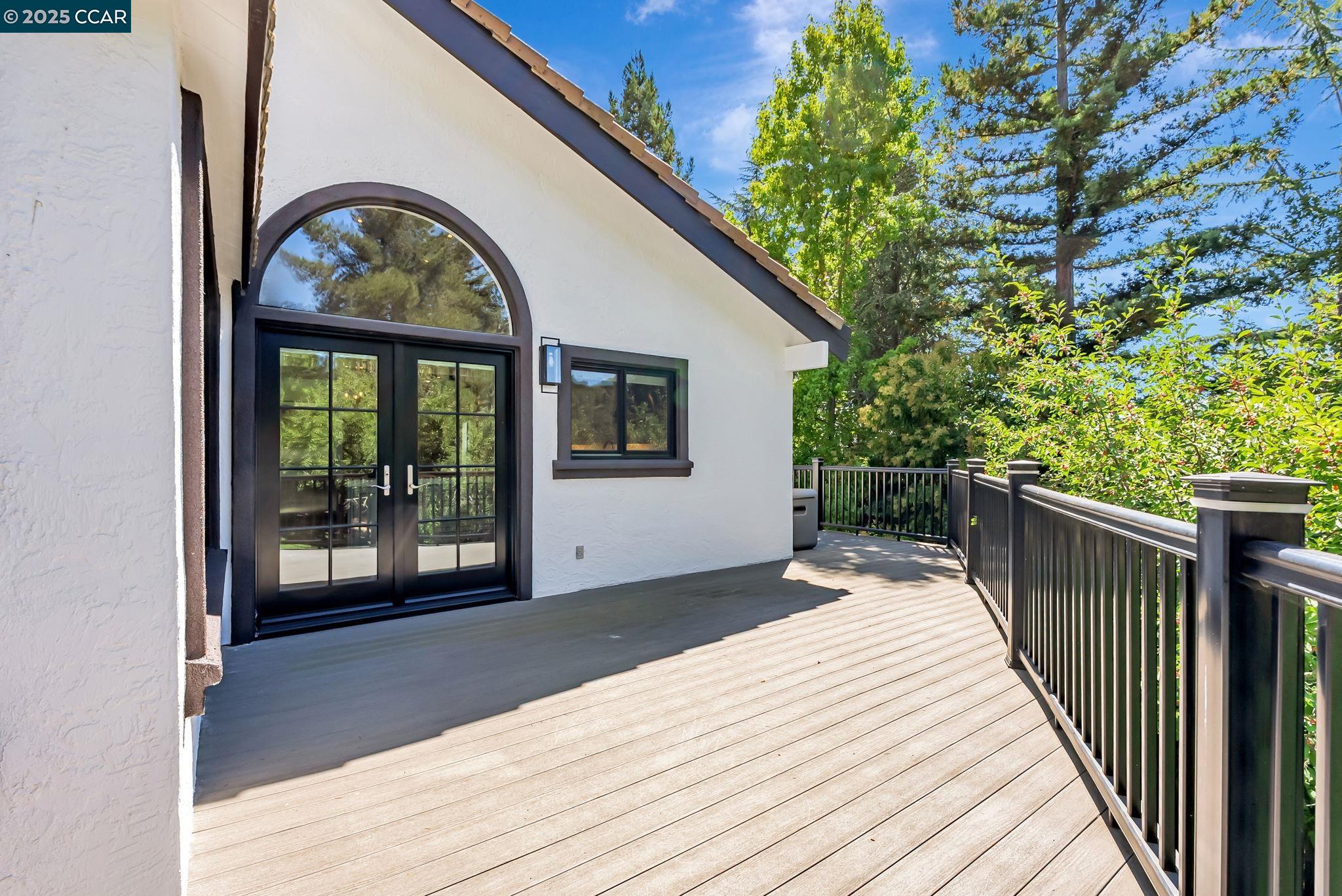 Detail Gallery Image 45 of 59 For 1108 Howard Hills Rd, Lafayette,  CA 94549 - 5 Beds | 3/1 Baths