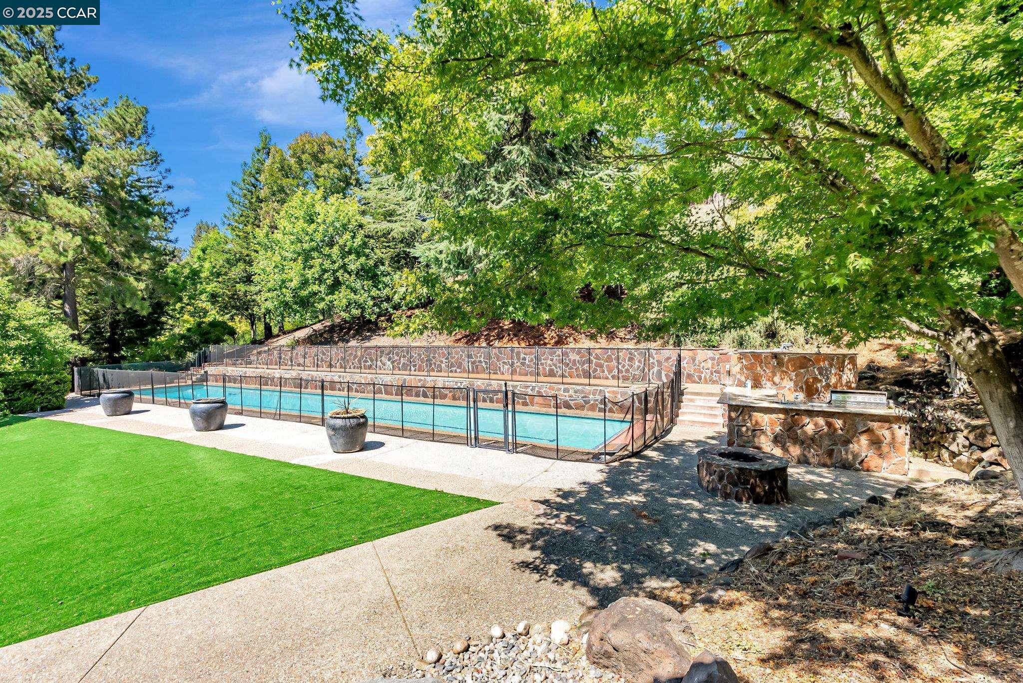 Detail Gallery Image 51 of 59 For 1108 Howard Hills Rd, Lafayette,  CA 94549 - 5 Beds | 3/1 Baths