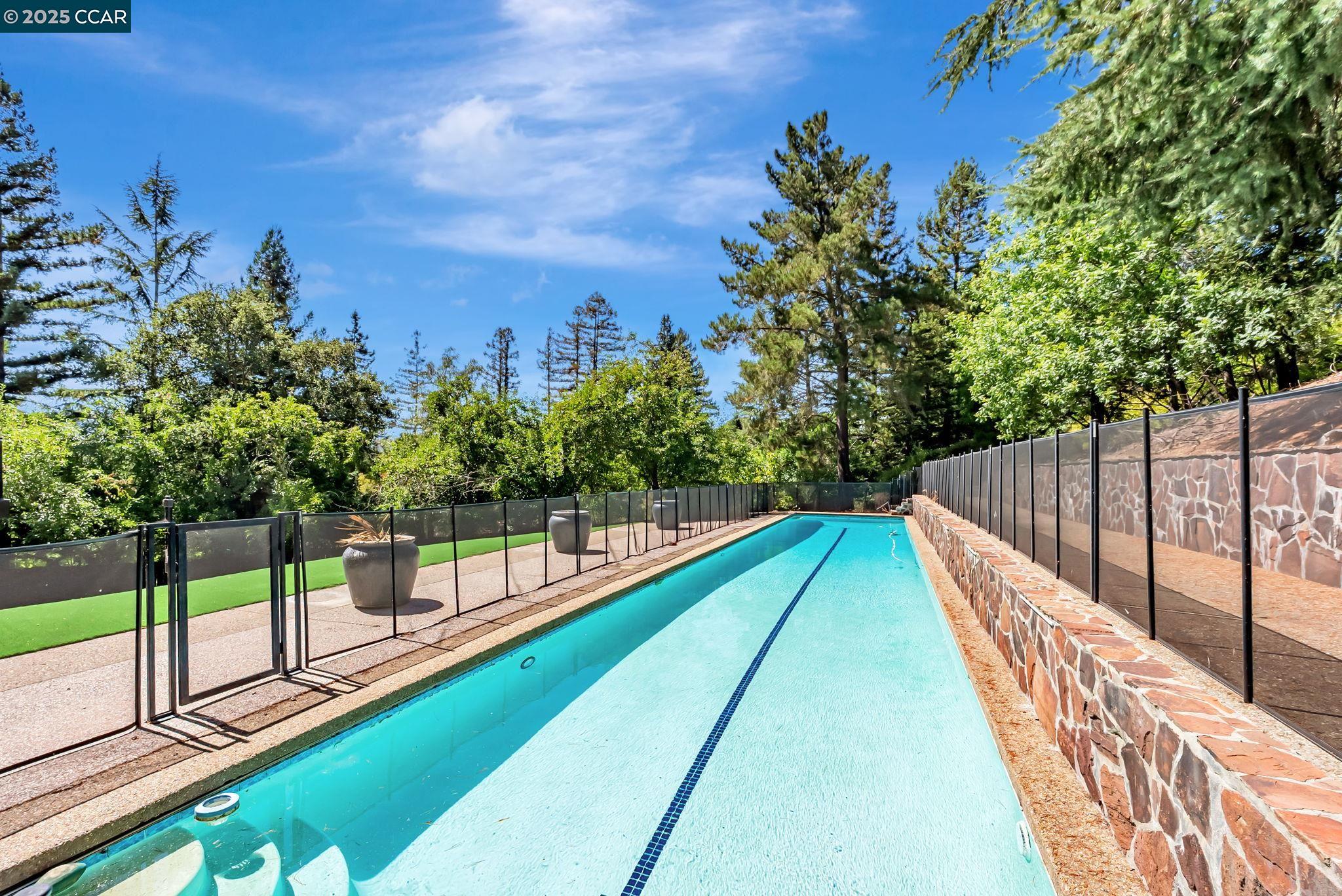 Detail Gallery Image 53 of 59 For 1108 Howard Hills Rd, Lafayette,  CA 94549 - 5 Beds | 3/1 Baths