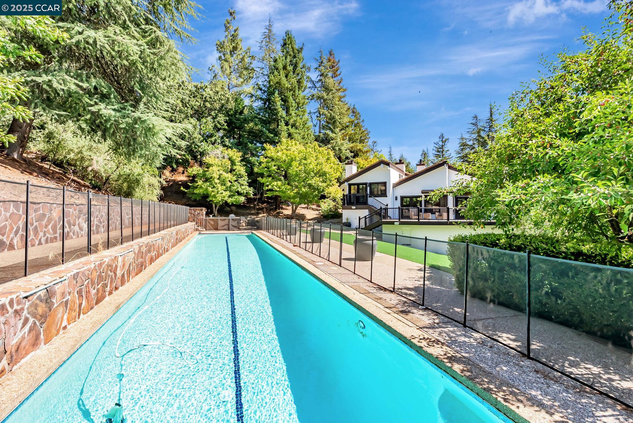 Detail Gallery Image 54 of 59 For 1108 Howard Hills Rd, Lafayette,  CA 94549 - 5 Beds | 3/1 Baths