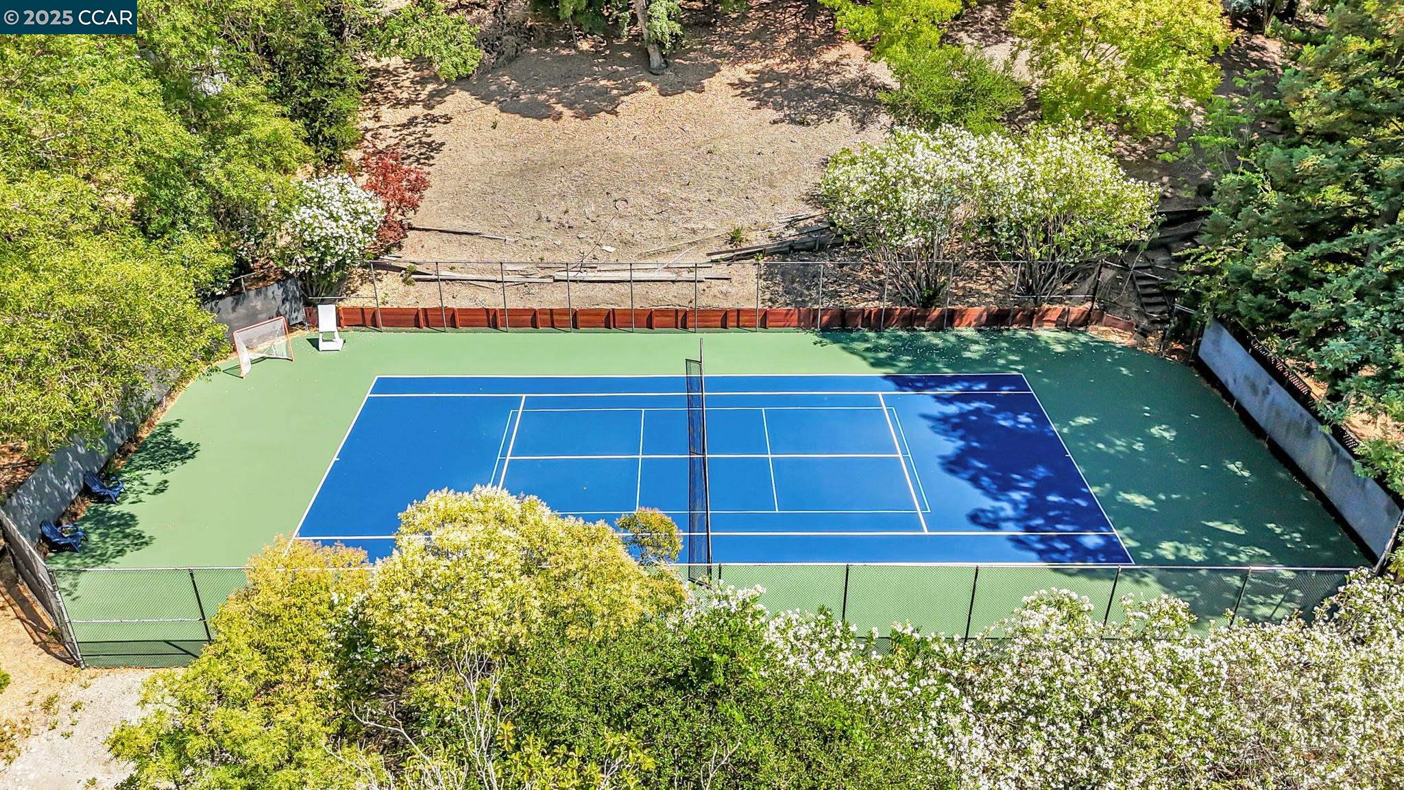 Detail Gallery Image 58 of 59 For 1108 Howard Hills Rd, Lafayette,  CA 94549 - 5 Beds | 3/1 Baths