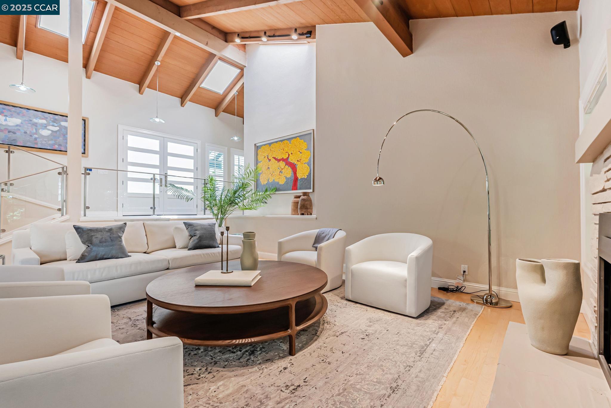 Detail Gallery Image 7 of 59 For 1108 Howard Hills Rd, Lafayette,  CA 94549 - 5 Beds | 3/1 Baths
