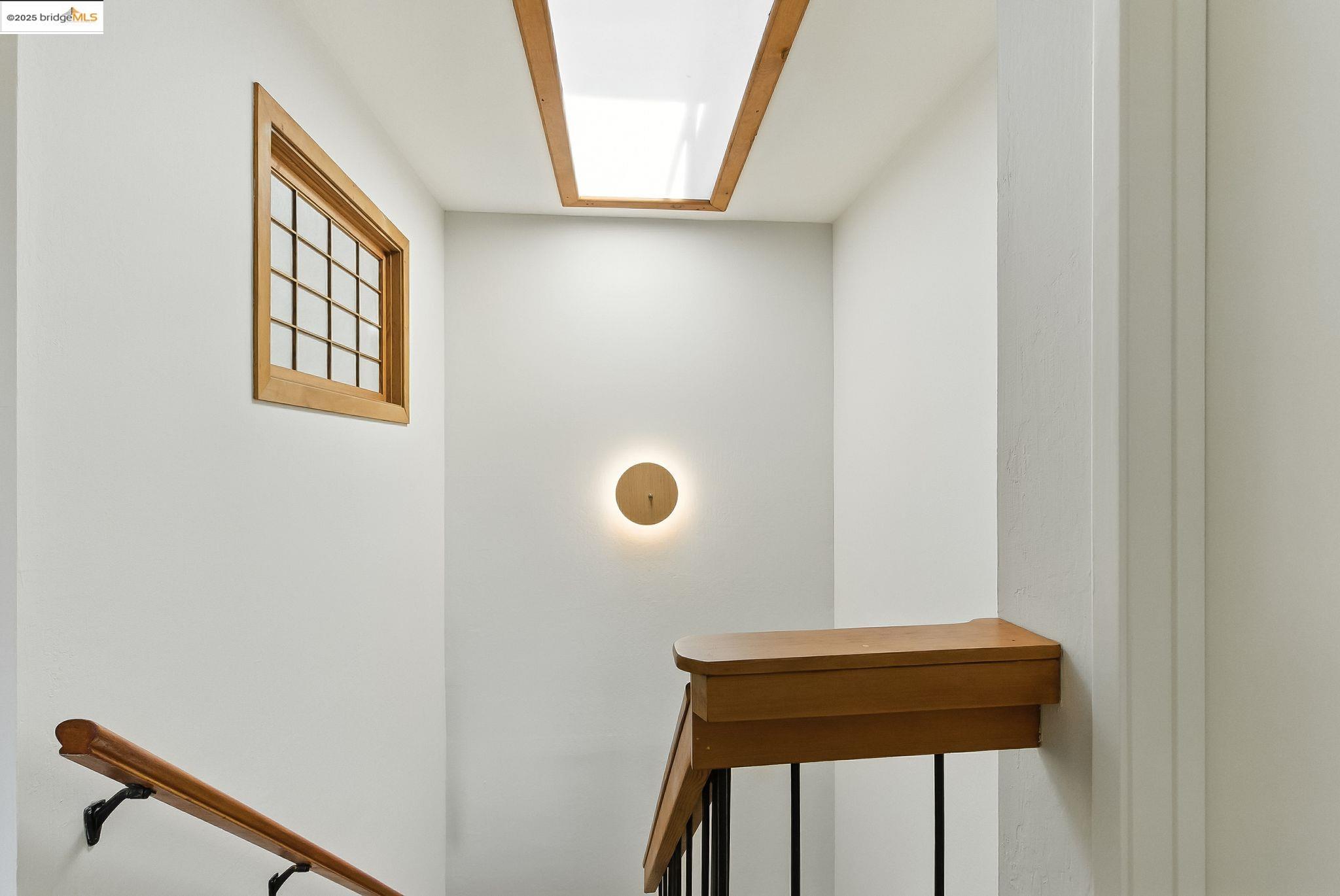 Detail Gallery Image 18 of 30 For 5321 Miles Ave #X,  Oakland,  CA 94618-1190 - 2 Beds | 1/1 Baths