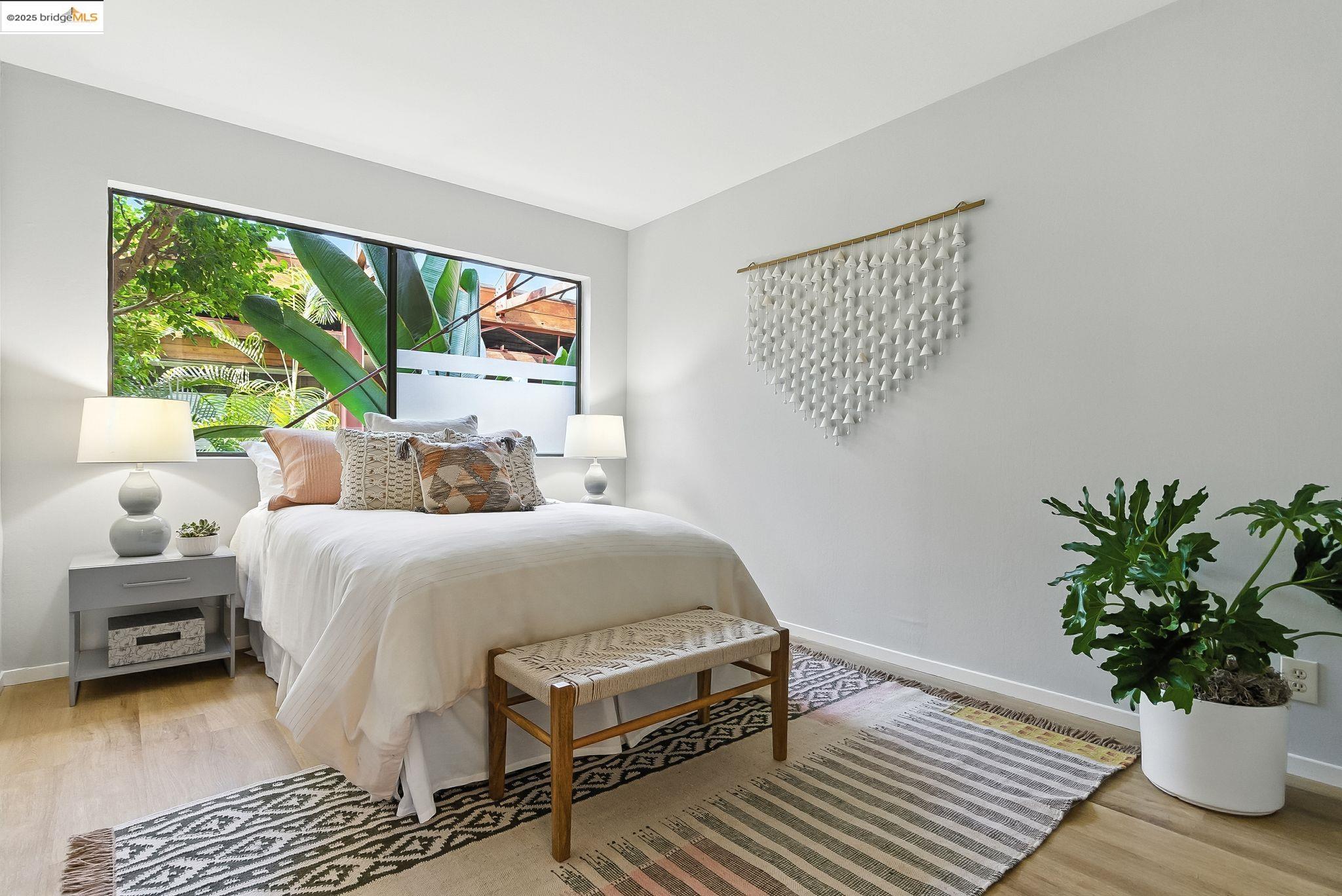 Detail Gallery Image 19 of 30 For 5321 Miles Ave #X,  Oakland,  CA 94618-1190 - 2 Beds | 1/1 Baths
