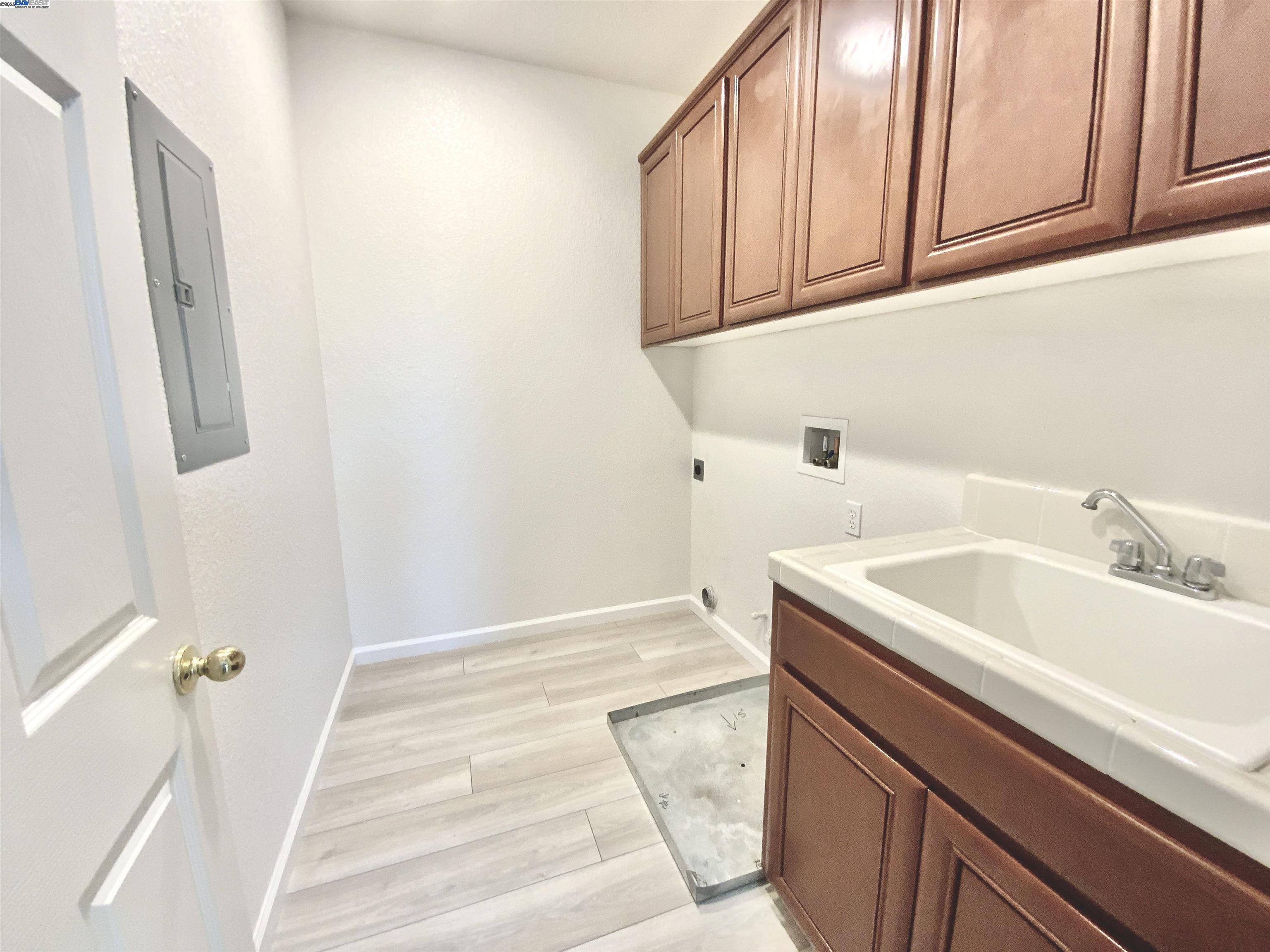 Detail Gallery Image 14 of 40 For 4652 Opal Ct, Fairfield,  CA 94534 - 4 Beds | 2/1 Baths