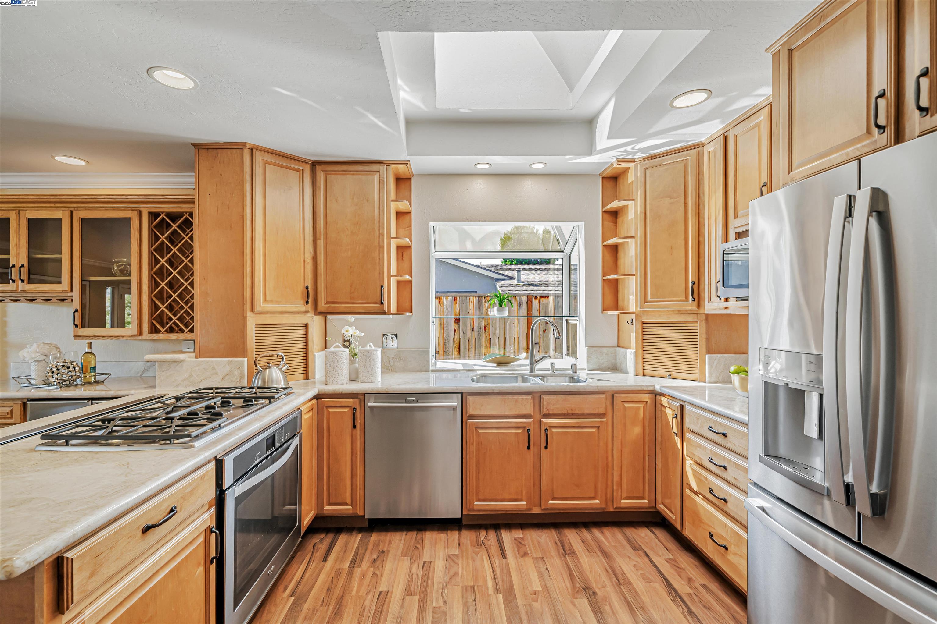 Detail Gallery Image 12 of 47 For 9694 Ashby Way, San Ramon,  CA 94583 - 4 Beds | 2 Baths