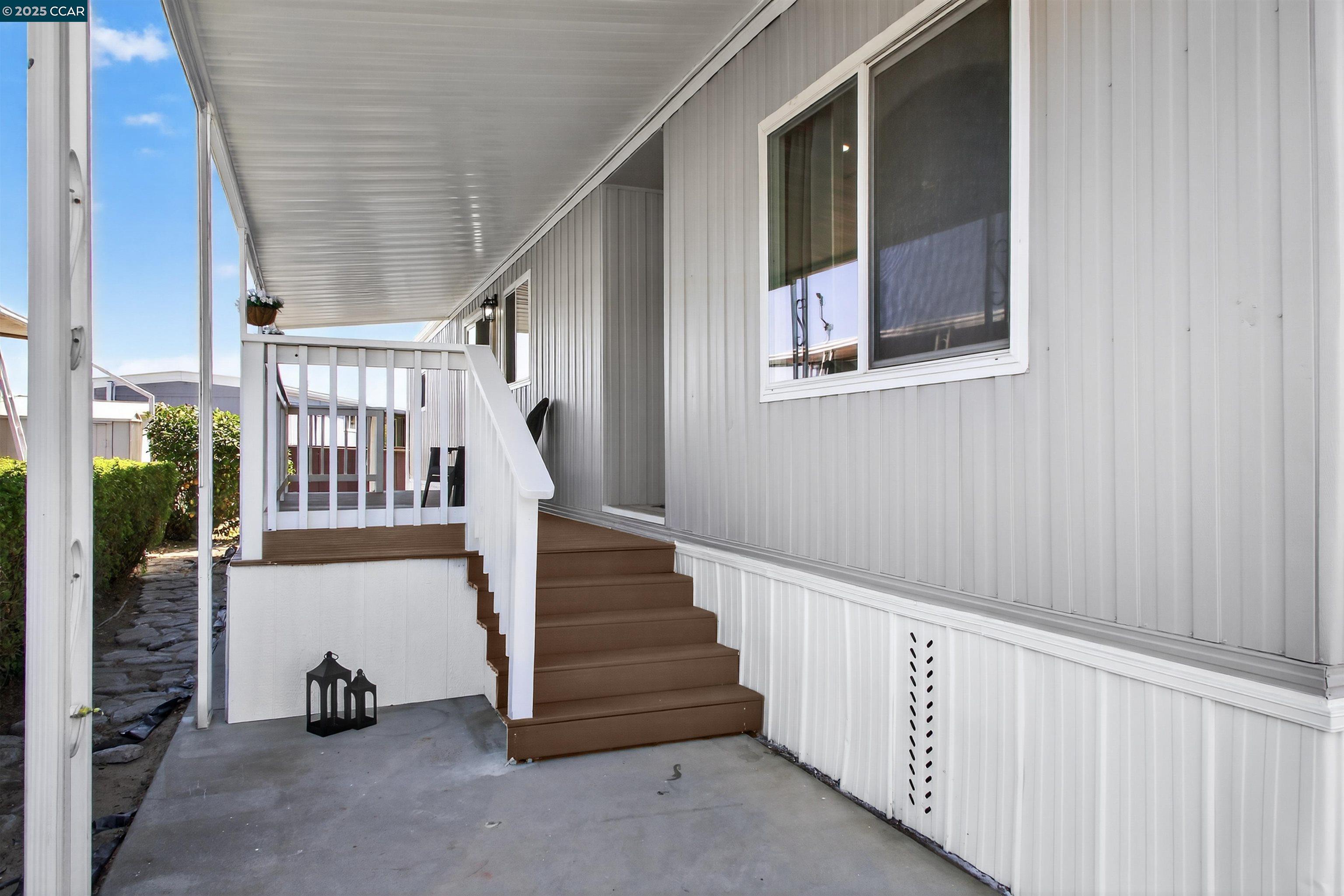 Detail Gallery Image 3 of 36 For 111 Zartop, Oakley,  CA 94561 - 2 Beds | 2 Baths