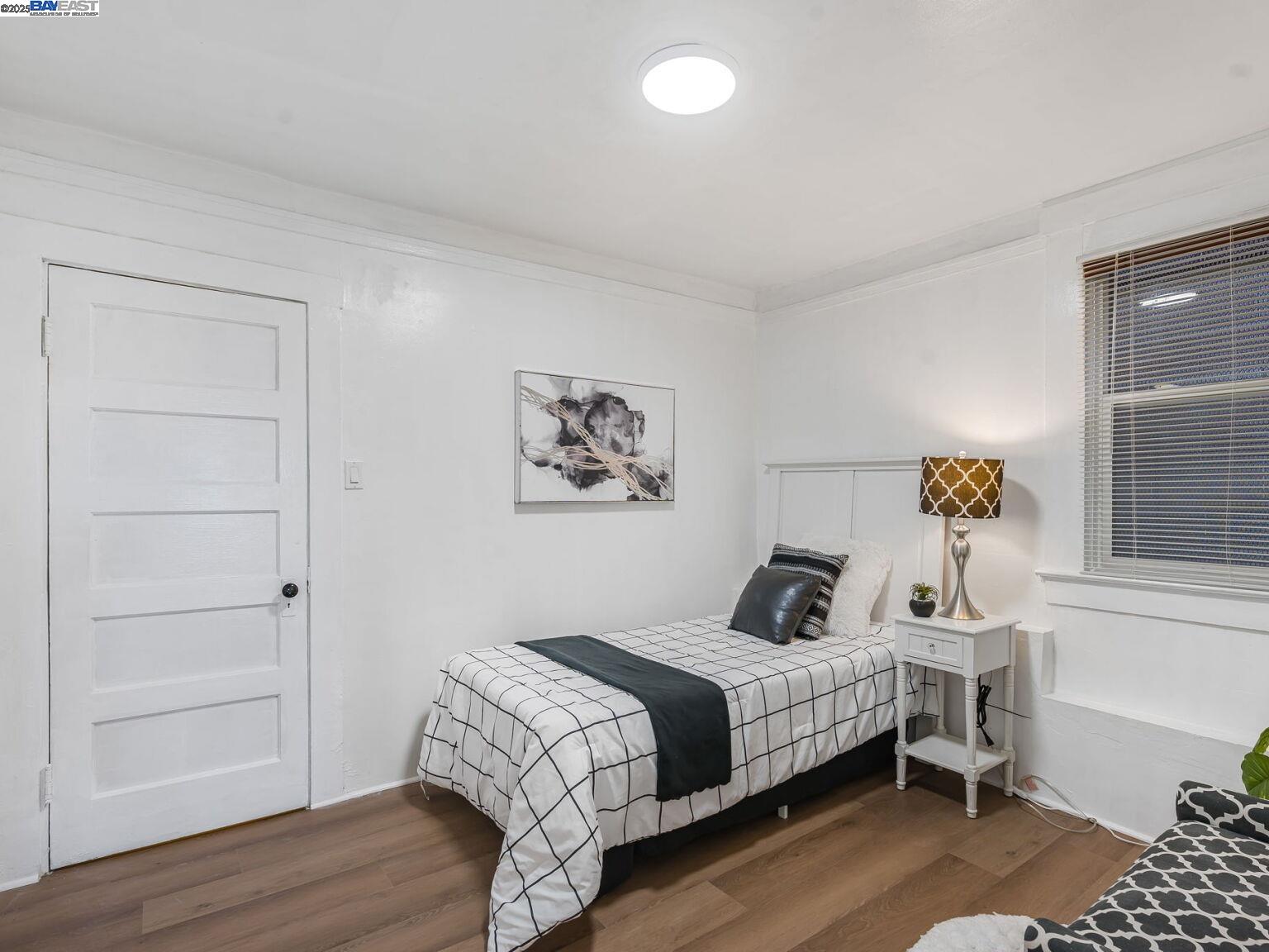 Detail Gallery Image 22 of 60 For 473 Newton Ave, Oakland,  CA 94606 - 4 Beds | 2 Baths