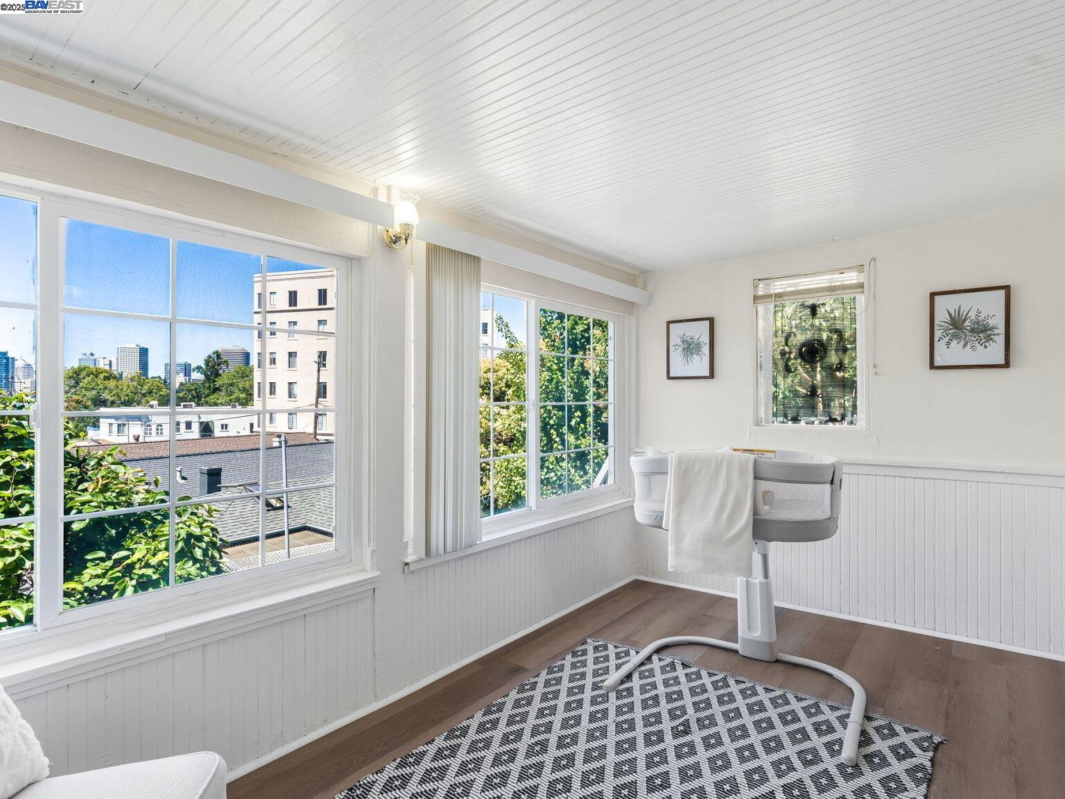 Detail Gallery Image 27 of 60 For 473 Newton Ave, Oakland,  CA 94606 - 4 Beds | 2 Baths