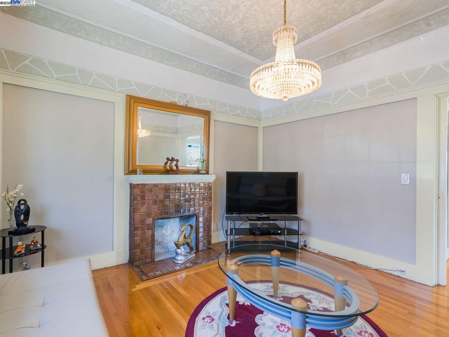 Detail Gallery Image 32 of 60 For 473 Newton Ave, Oakland,  CA 94606 - 4 Beds | 2 Baths