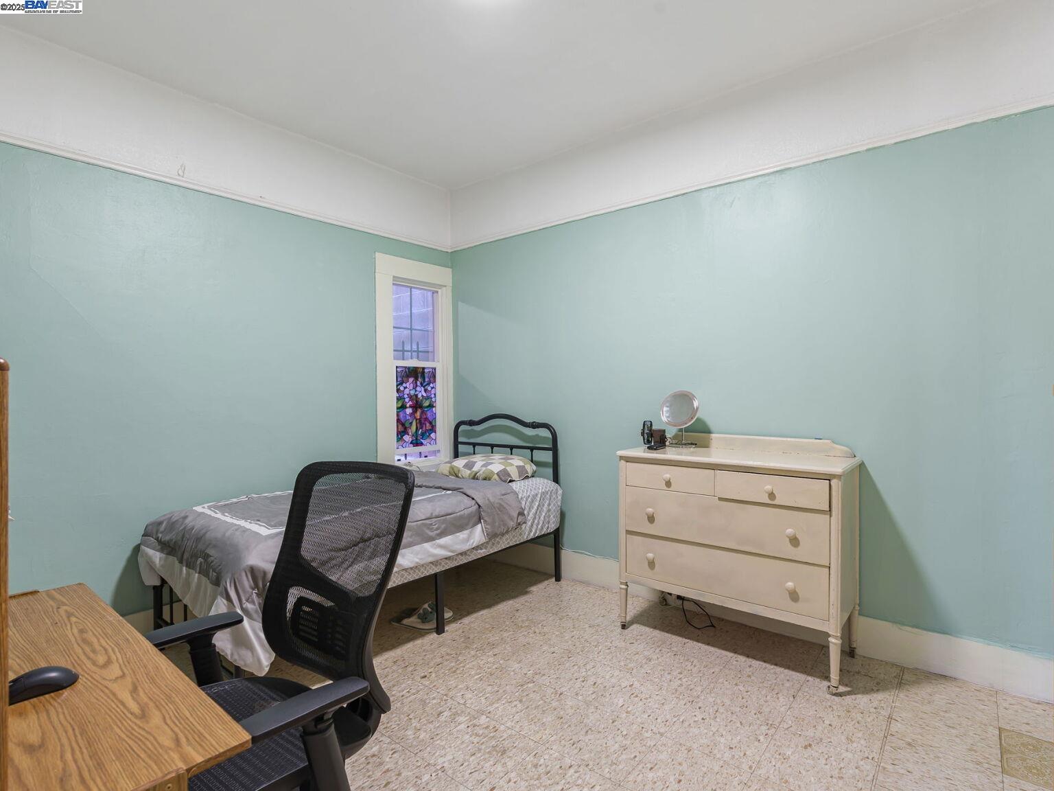 Detail Gallery Image 39 of 60 For 473 Newton Ave, Oakland,  CA 94606 - 4 Beds | 2 Baths