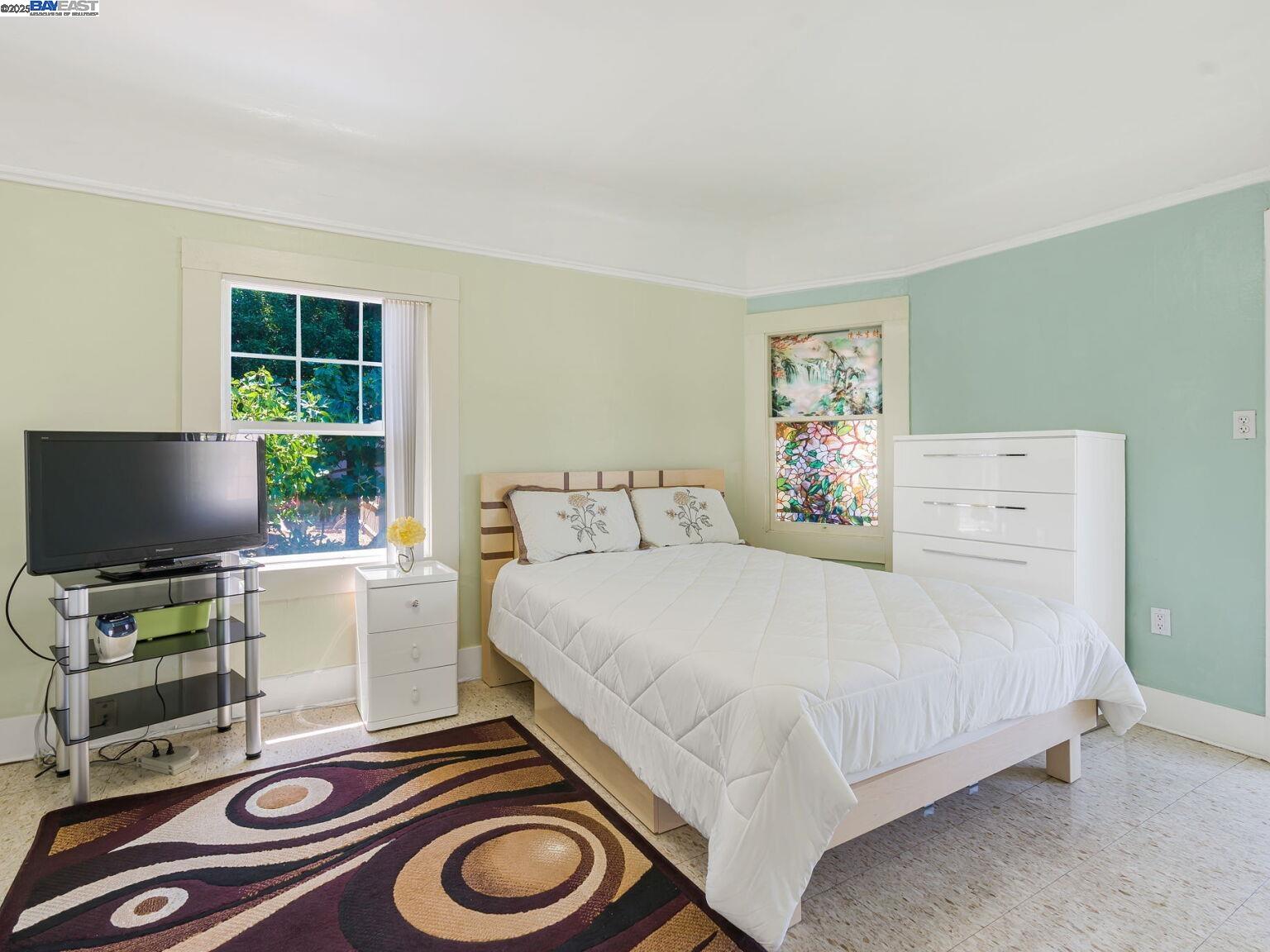 Detail Gallery Image 40 of 60 For 473 Newton Ave, Oakland,  CA 94606 - 4 Beds | 2 Baths