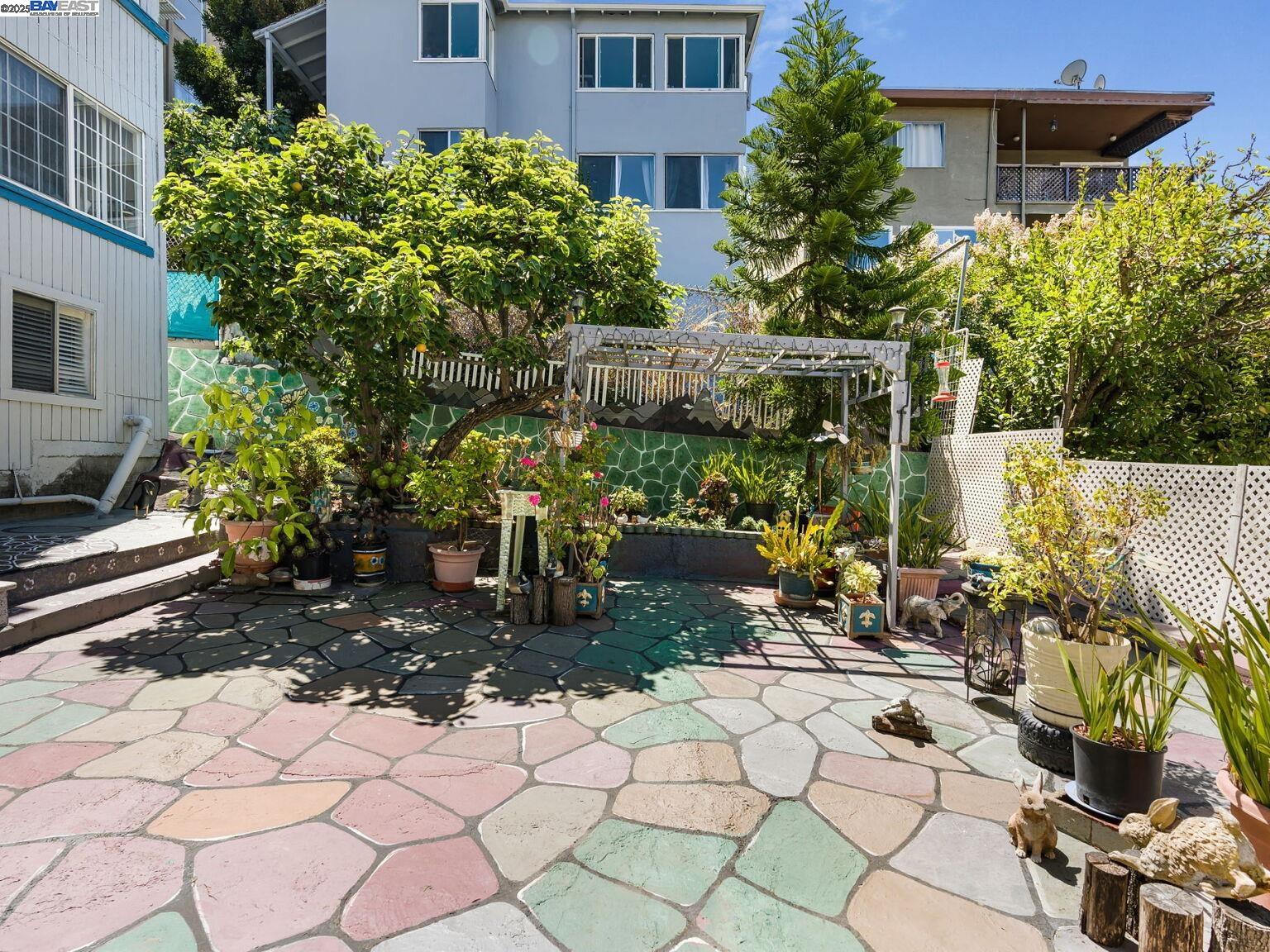 Detail Gallery Image 49 of 60 For 473 Newton Ave, Oakland,  CA 94606 - 4 Beds | 2 Baths