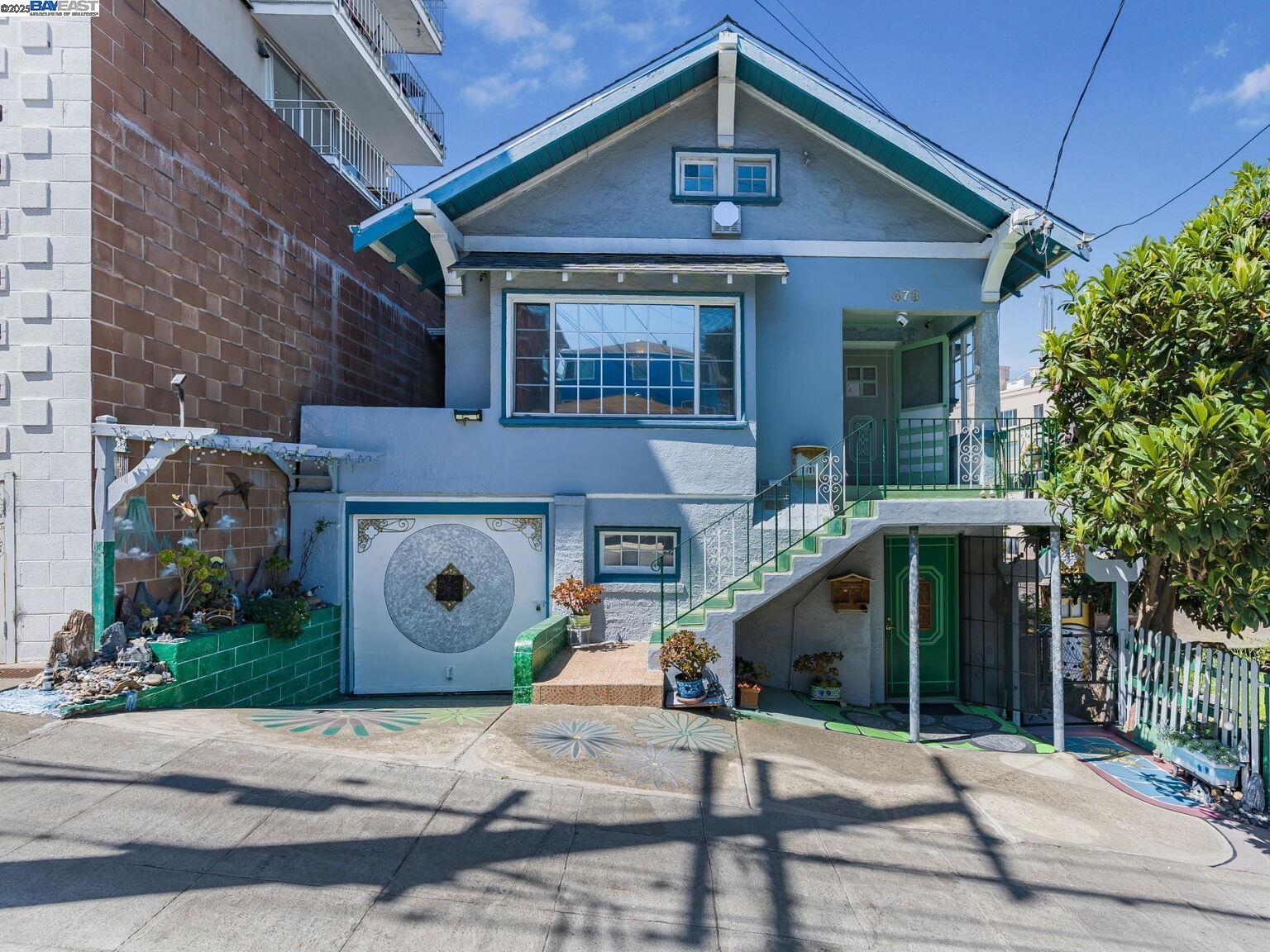 Detail Gallery Image 10 of 60 For 473 Newton Ave, Oakland,  CA 94606 - 4 Beds | 2 Baths