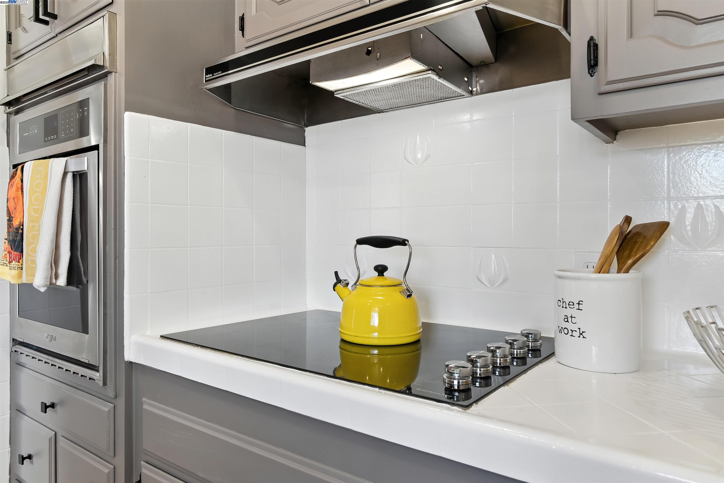 Detail Gallery Image 15 of 29 For 14740 Craft Ave, San Leandro,  CA 94578 - 2 Beds | 1 Baths