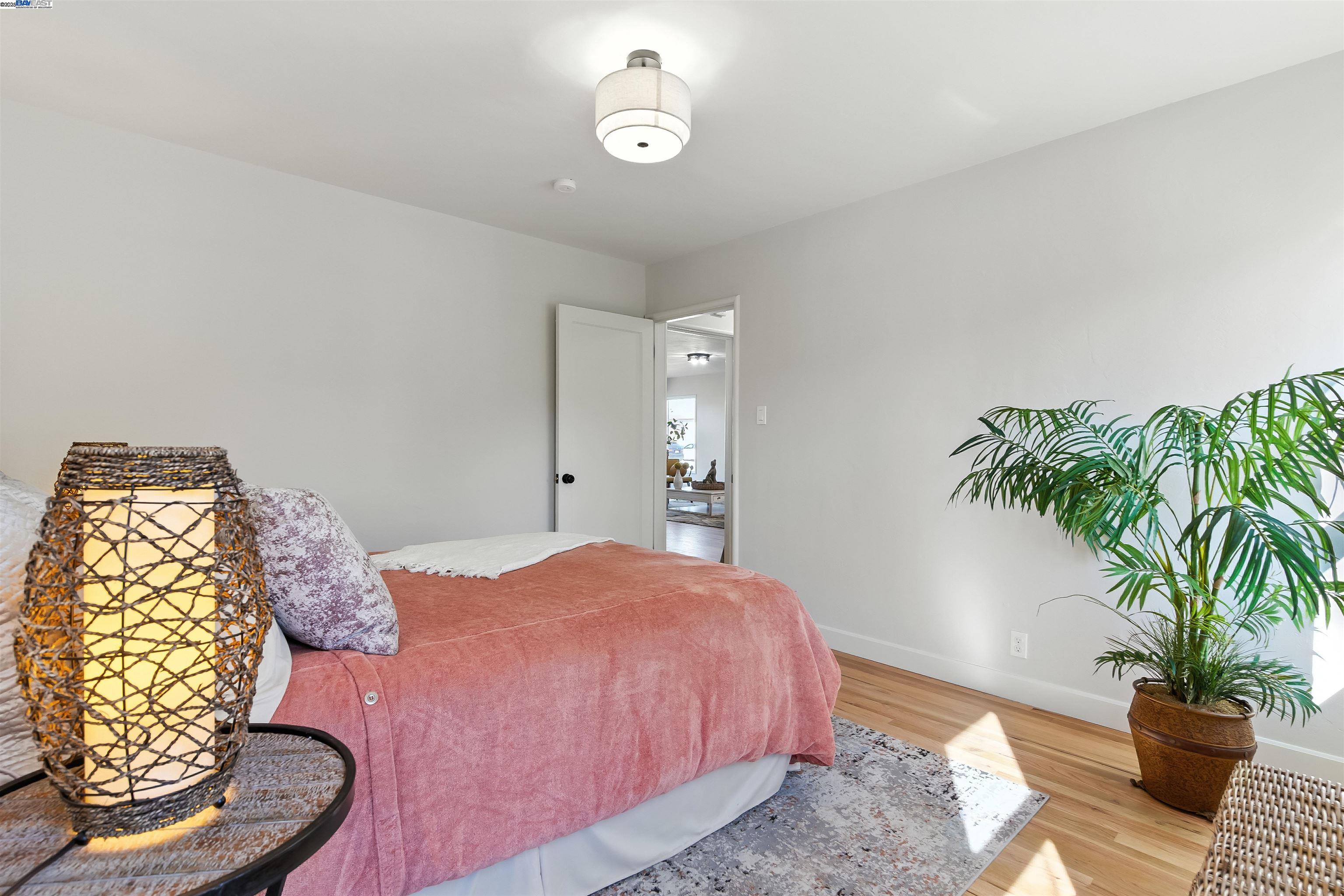 Detail Gallery Image 18 of 29 For 14740 Craft Ave, San Leandro,  CA 94578 - 2 Beds | 1 Baths