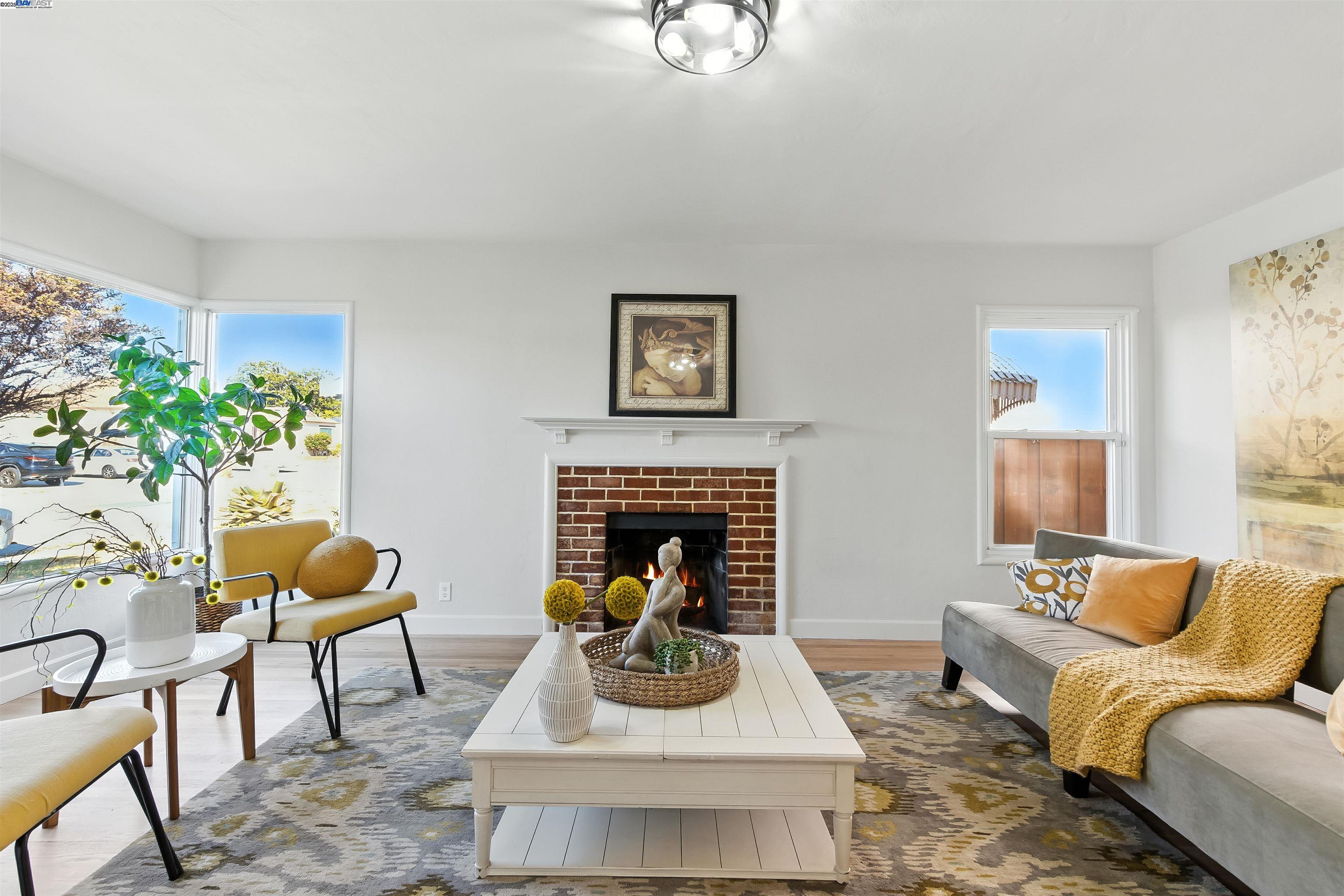 Detail Gallery Image 6 of 29 For 14740 Craft Ave, San Leandro,  CA 94578 - 2 Beds | 1 Baths