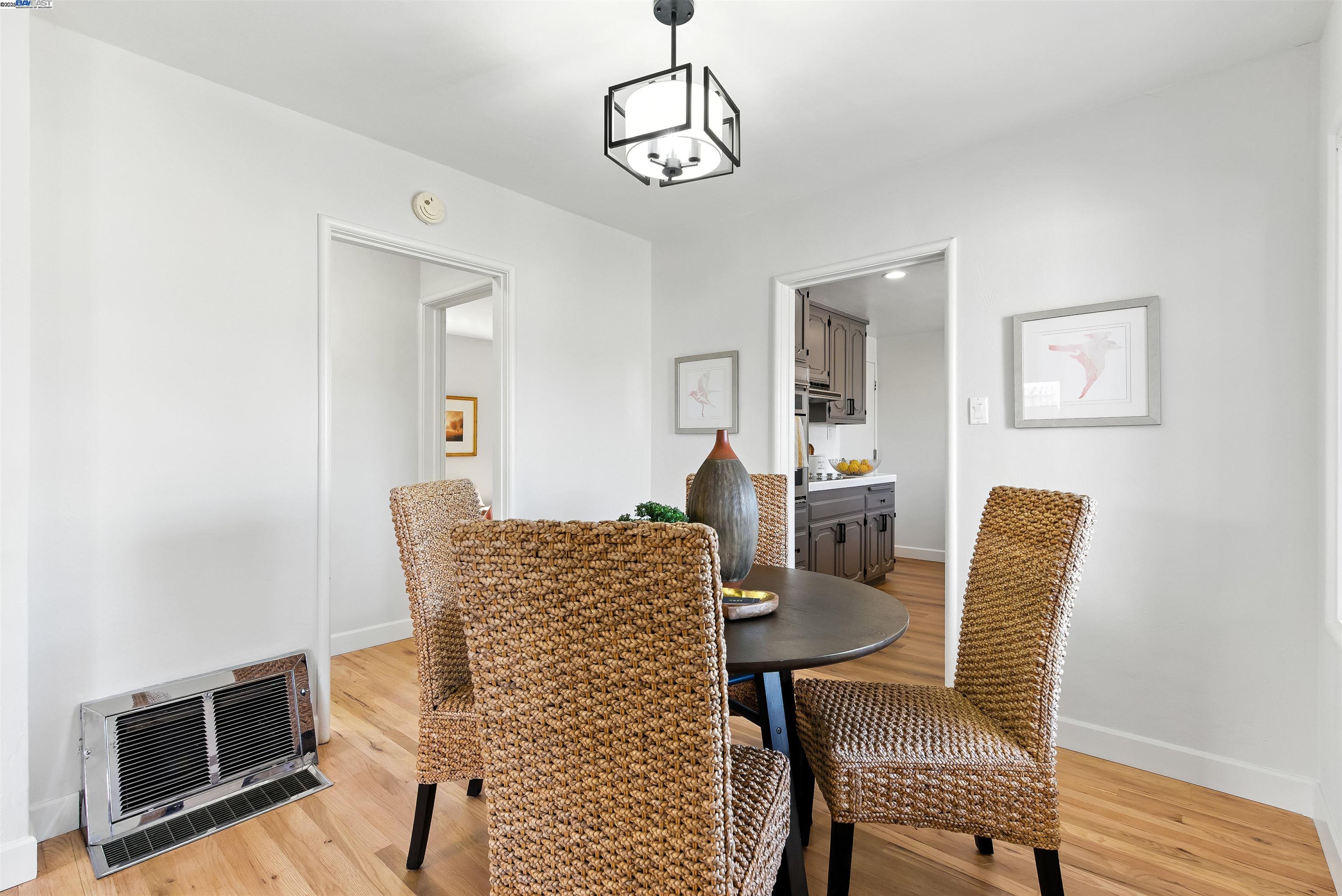 Detail Gallery Image 9 of 29 For 14740 Craft Ave, San Leandro,  CA 94578 - 2 Beds | 1 Baths
