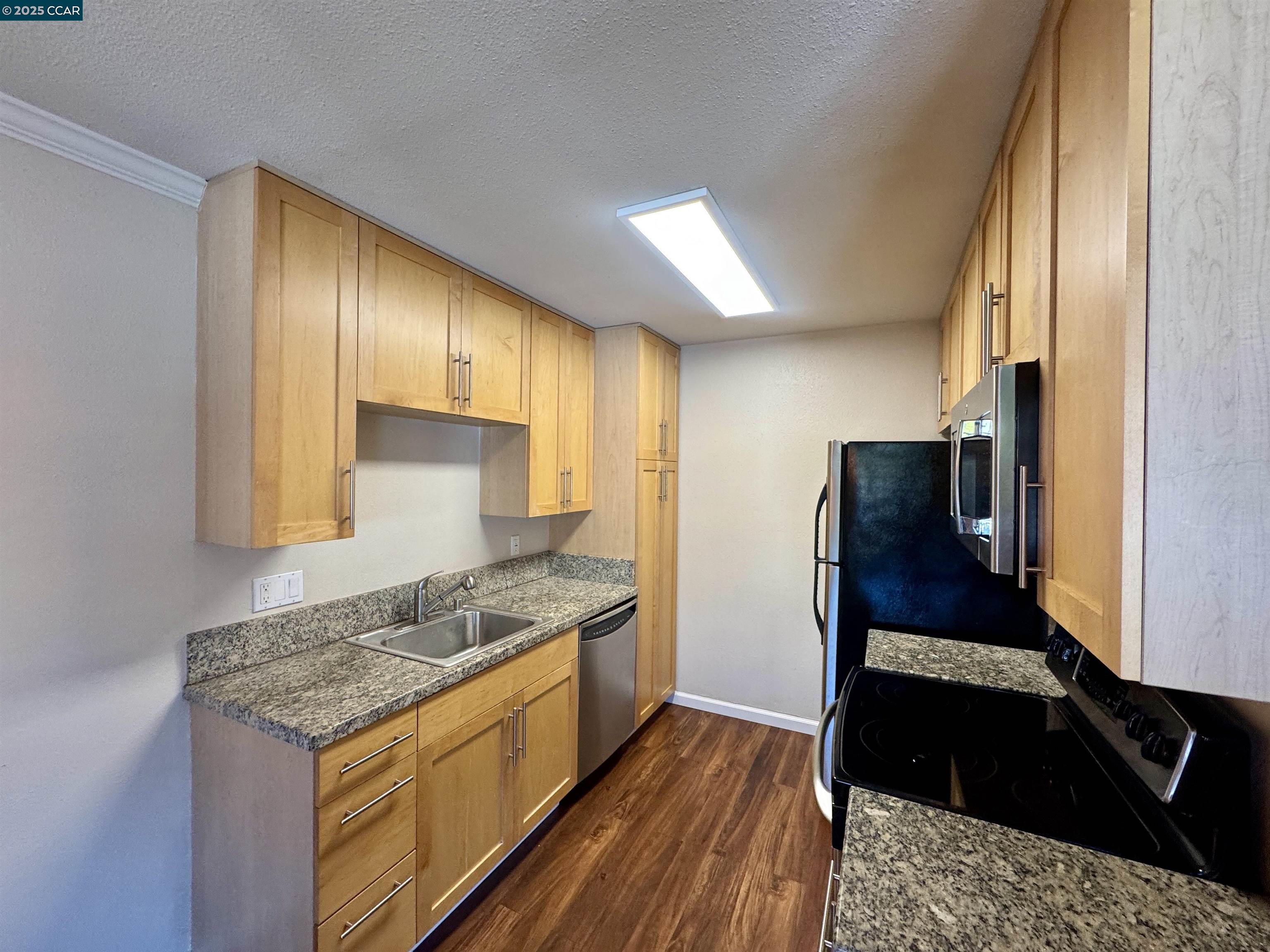 Detail Gallery Image 8 of 19 For 315 Masters Ct #4,  Walnut Creek,  CA 94598 - 2 Beds | 1 Baths