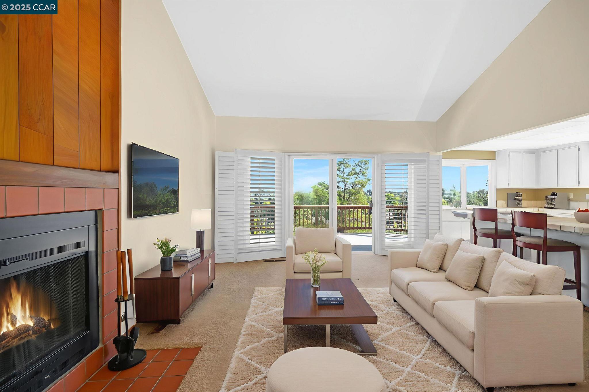 Detail Gallery Image 11 of 29 For 1170 Sunrise Hill, Concord,  CA 94518 - 3 Beds | 2/1 Baths