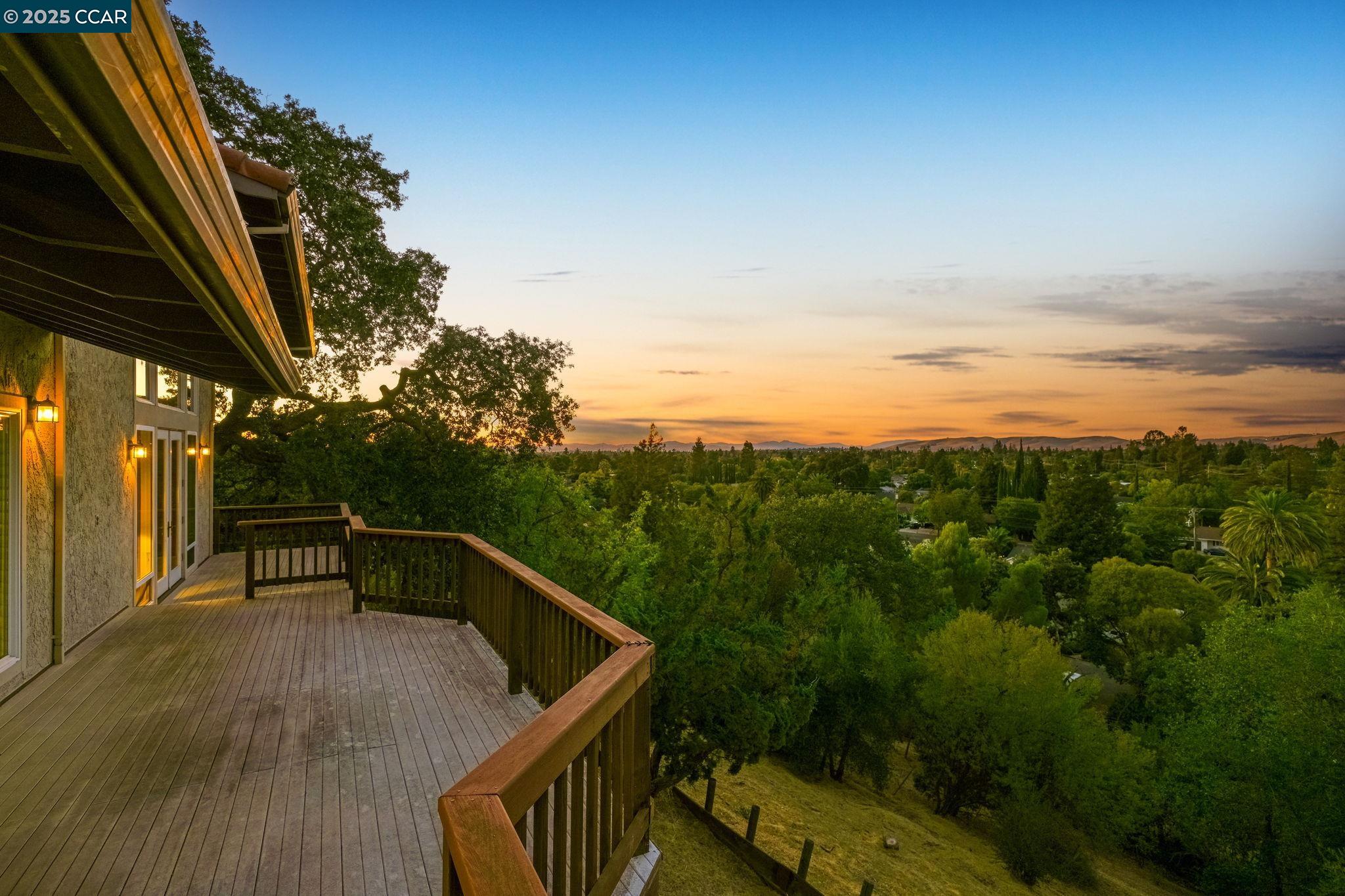Detail Gallery Image 28 of 29 For 1170 Sunrise Hill, Concord,  CA 94518 - 3 Beds | 2/1 Baths