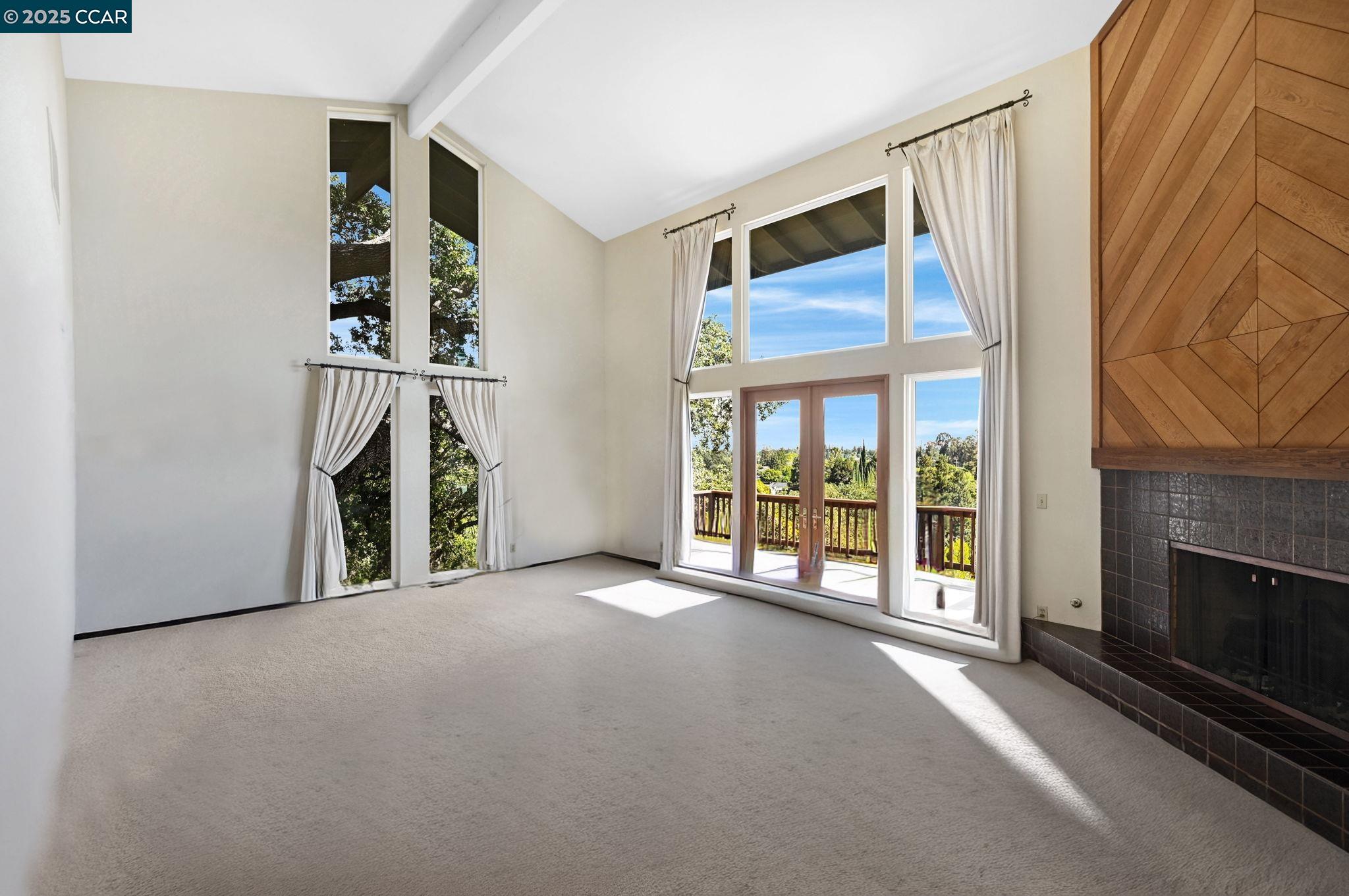 Detail Gallery Image 8 of 29 For 1170 Sunrise Hill, Concord,  CA 94518 - 3 Beds | 2/1 Baths