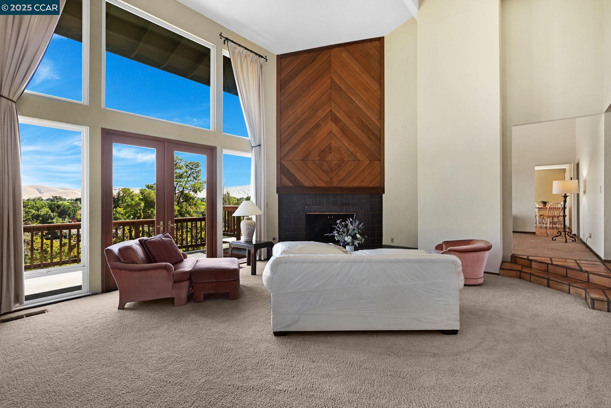 Detail Gallery Image 9 of 29 For 1170 Sunrise Hill, Concord,  CA 94518 - 3 Beds | 2/1 Baths
