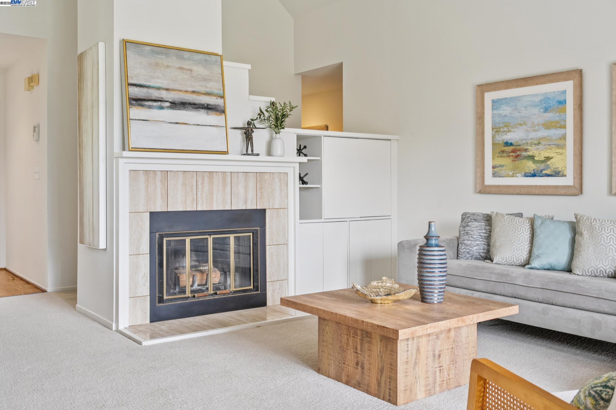 Detail Gallery Image 12 of 59 For 937 Independence Dr, Alameda,  CA 94501 - 2 Beds | 2 Baths