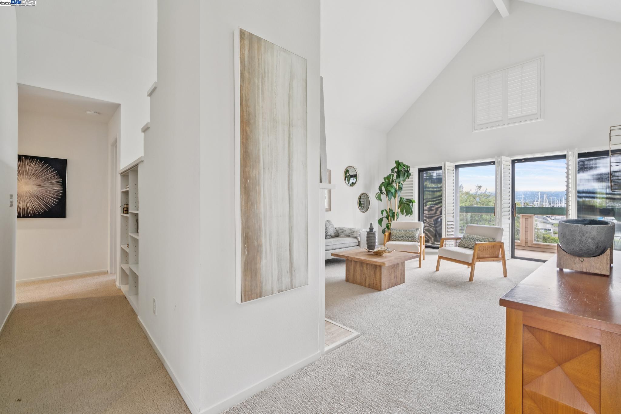 Detail Gallery Image 14 of 59 For 937 Independence Dr, Alameda,  CA 94501 - 2 Beds | 2 Baths