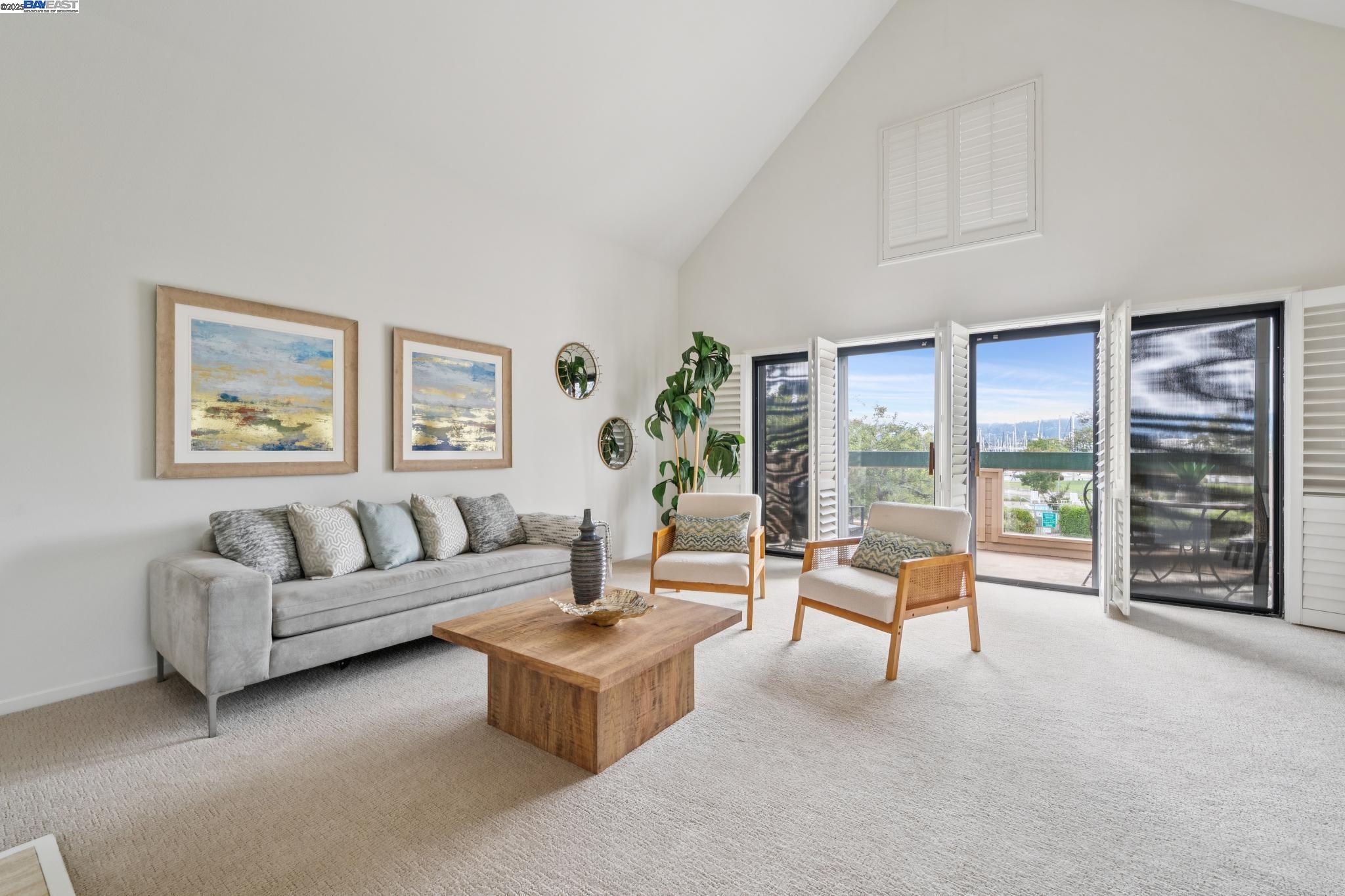 Detail Gallery Image 15 of 59 For 937 Independence Dr, Alameda,  CA 94501 - 2 Beds | 2 Baths
