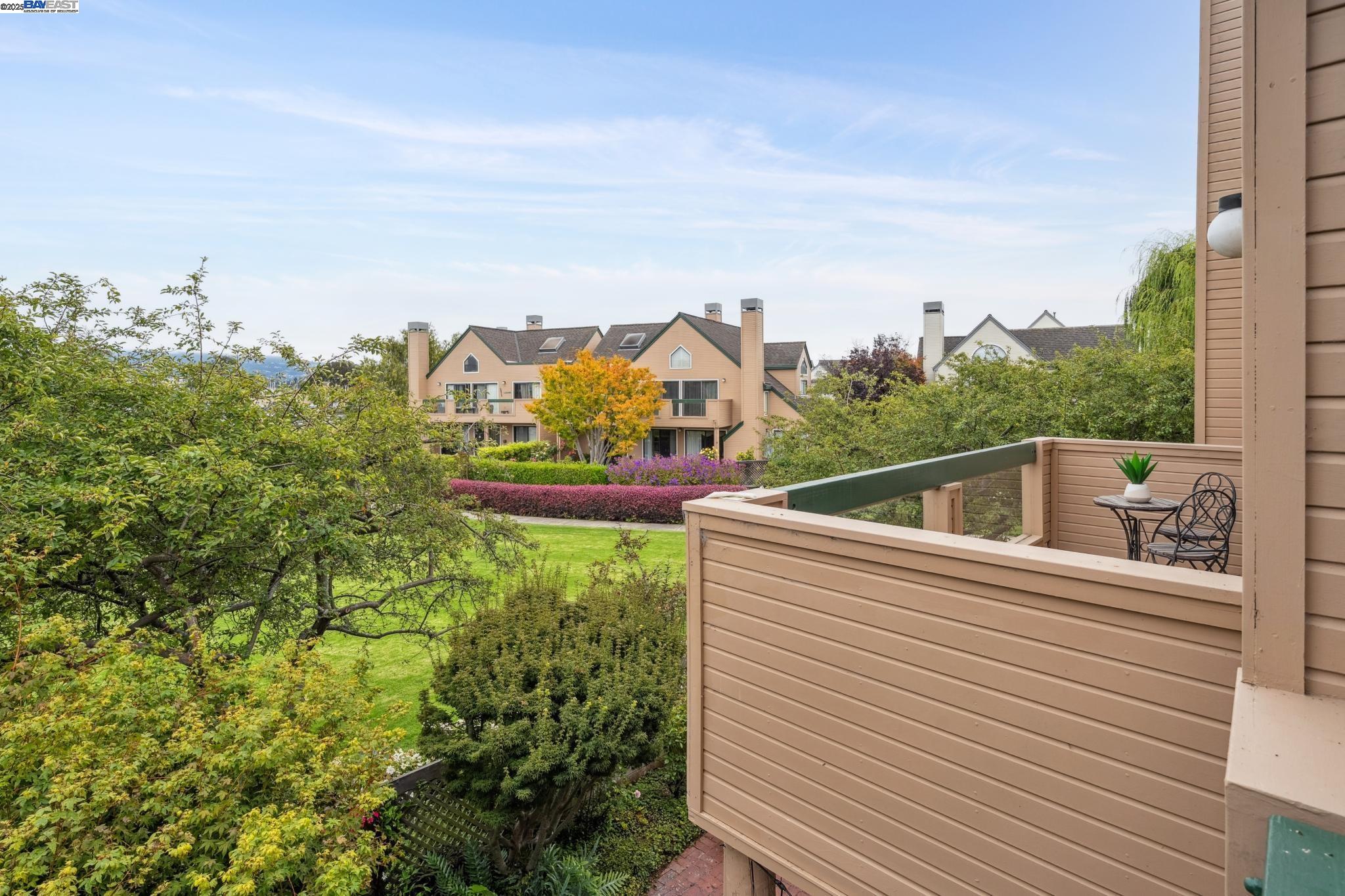 Detail Gallery Image 41 of 59 For 937 Independence Dr, Alameda,  CA 94501 - 2 Beds | 2 Baths