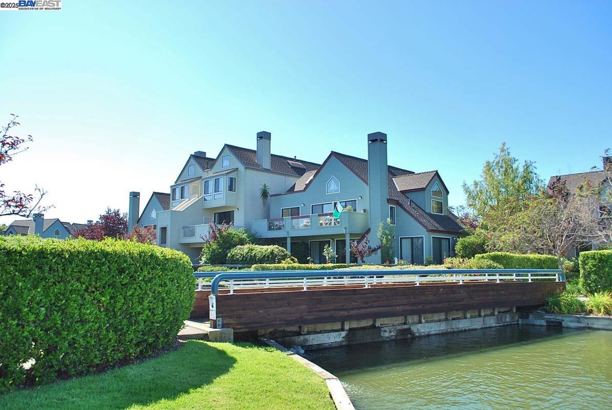 Detail Gallery Image 58 of 59 For 937 Independence Dr, Alameda,  CA 94501 - 2 Beds | 2 Baths