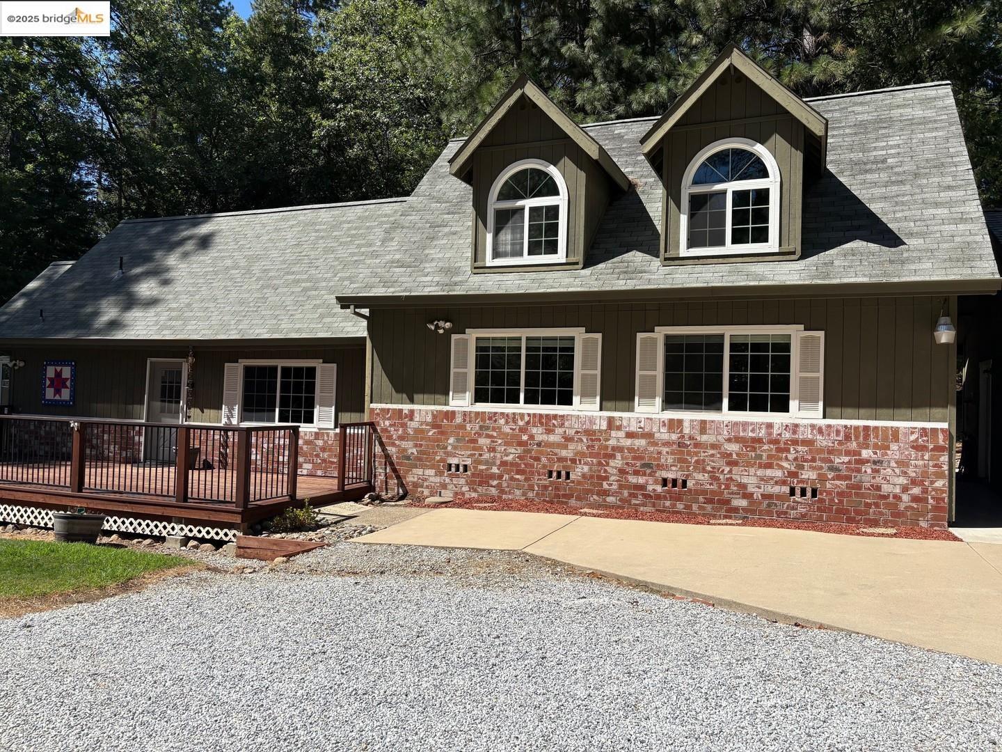 Detail Gallery Image 2 of 25 For 18732 Middle Camp Sugar Pine Rd, Twain Harte,  CA 95383 - 2 Beds | 3 Baths