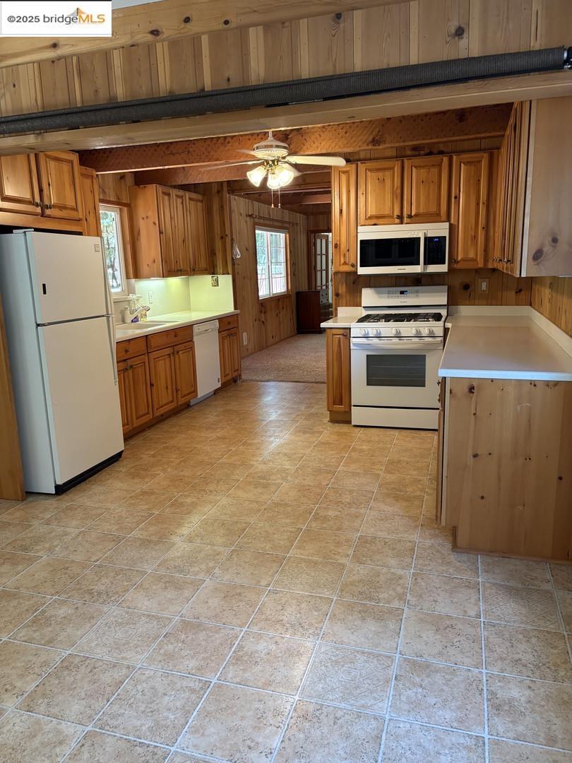 Detail Gallery Image 7 of 25 For 18732 Middle Camp Sugar Pine Rd, Twain Harte,  CA 95383 - 2 Beds | 3 Baths