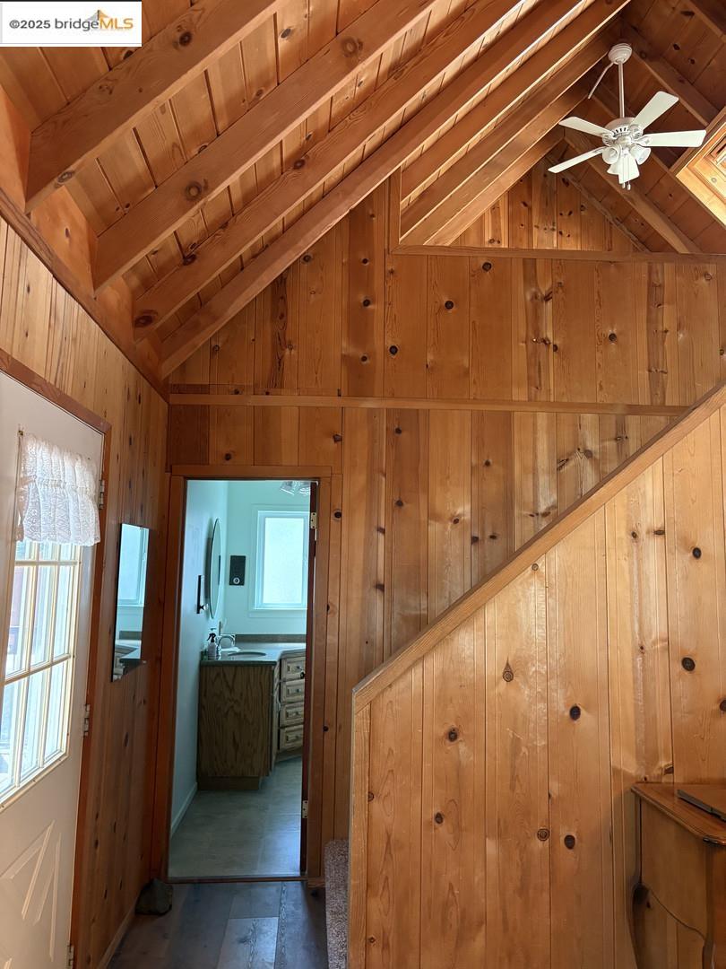 Detail Gallery Image 9 of 25 For 18732 Middle Camp Sugar Pine Rd, Twain Harte,  CA 95383 - 2 Beds | 3 Baths
