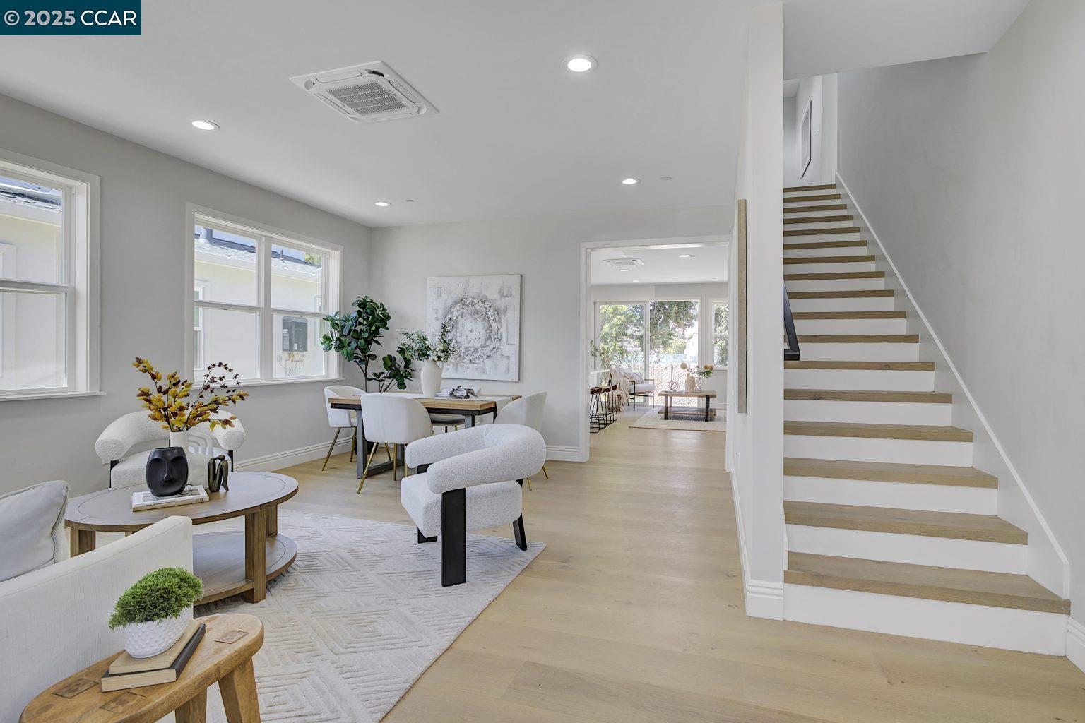 Detail Gallery Image 2 of 36 For 34926 Moina Shaiq Common, Fremont,  CA 94555 - 4 Beds | 3 Baths