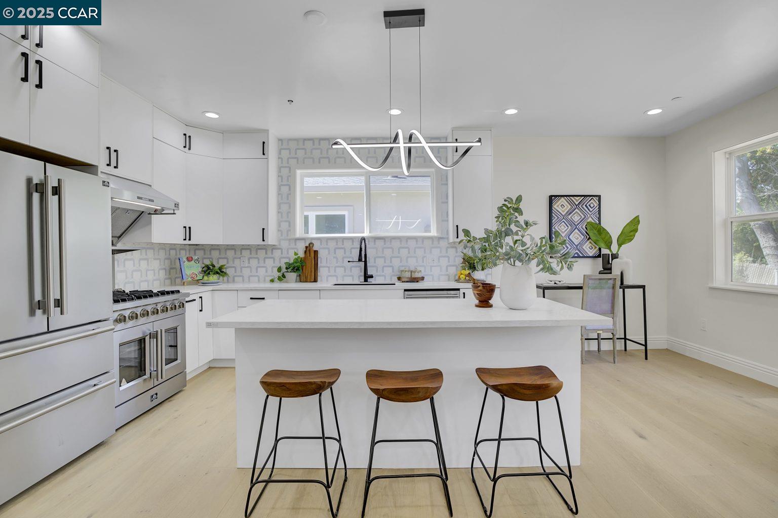 Detail Gallery Image 10 of 36 For 34926 Moina Shaiq Common, Fremont,  CA 94555 - 4 Beds | 3 Baths