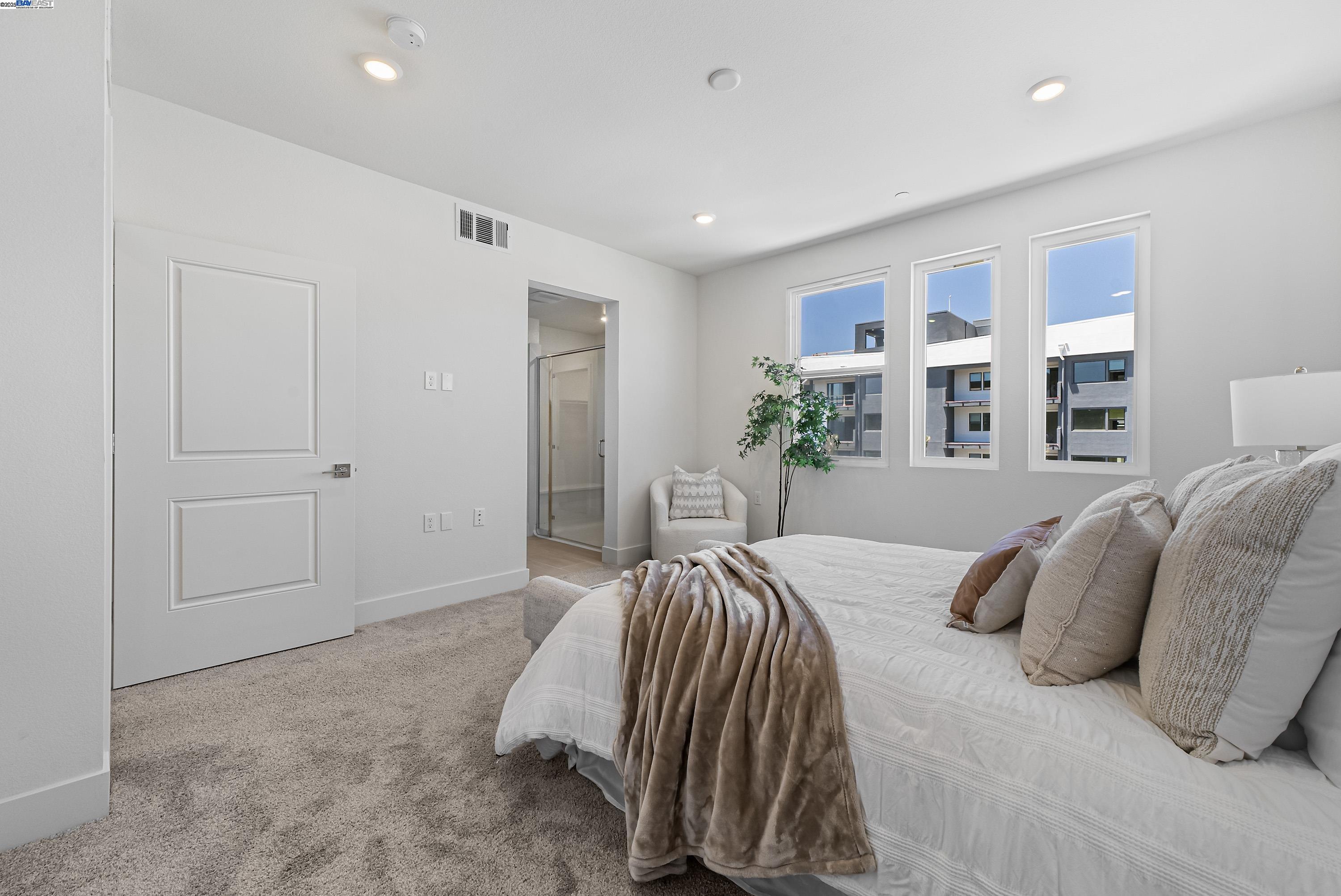 Detail Gallery Image 18 of 45 For 44867 S Grimmer Blvd #300,  Fremont,  CA 94538 - 2 Beds | 2 Baths
