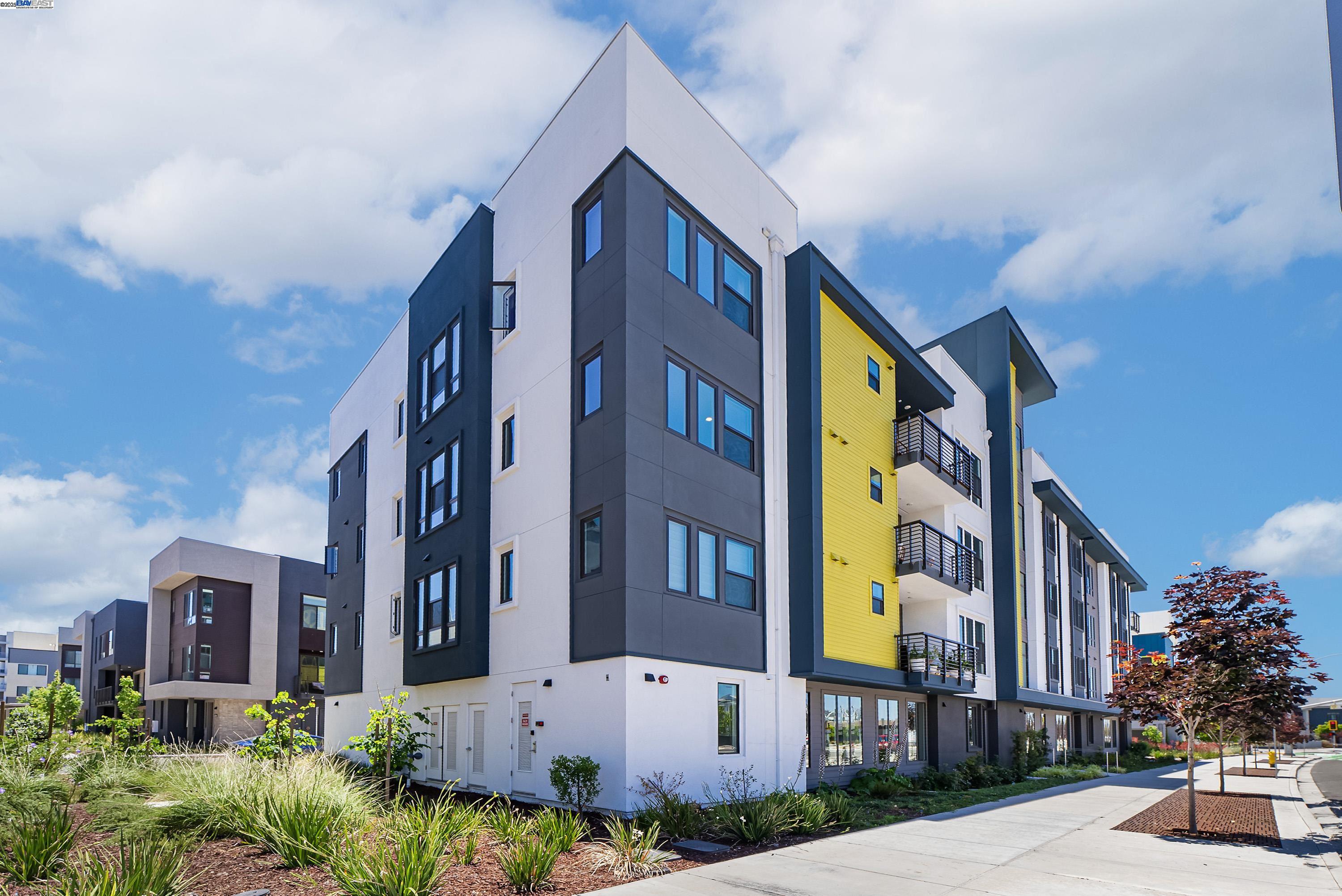 Detail Gallery Image 44 of 45 For 44867 S Grimmer Blvd #300,  Fremont,  CA 94538 - 2 Beds | 2 Baths