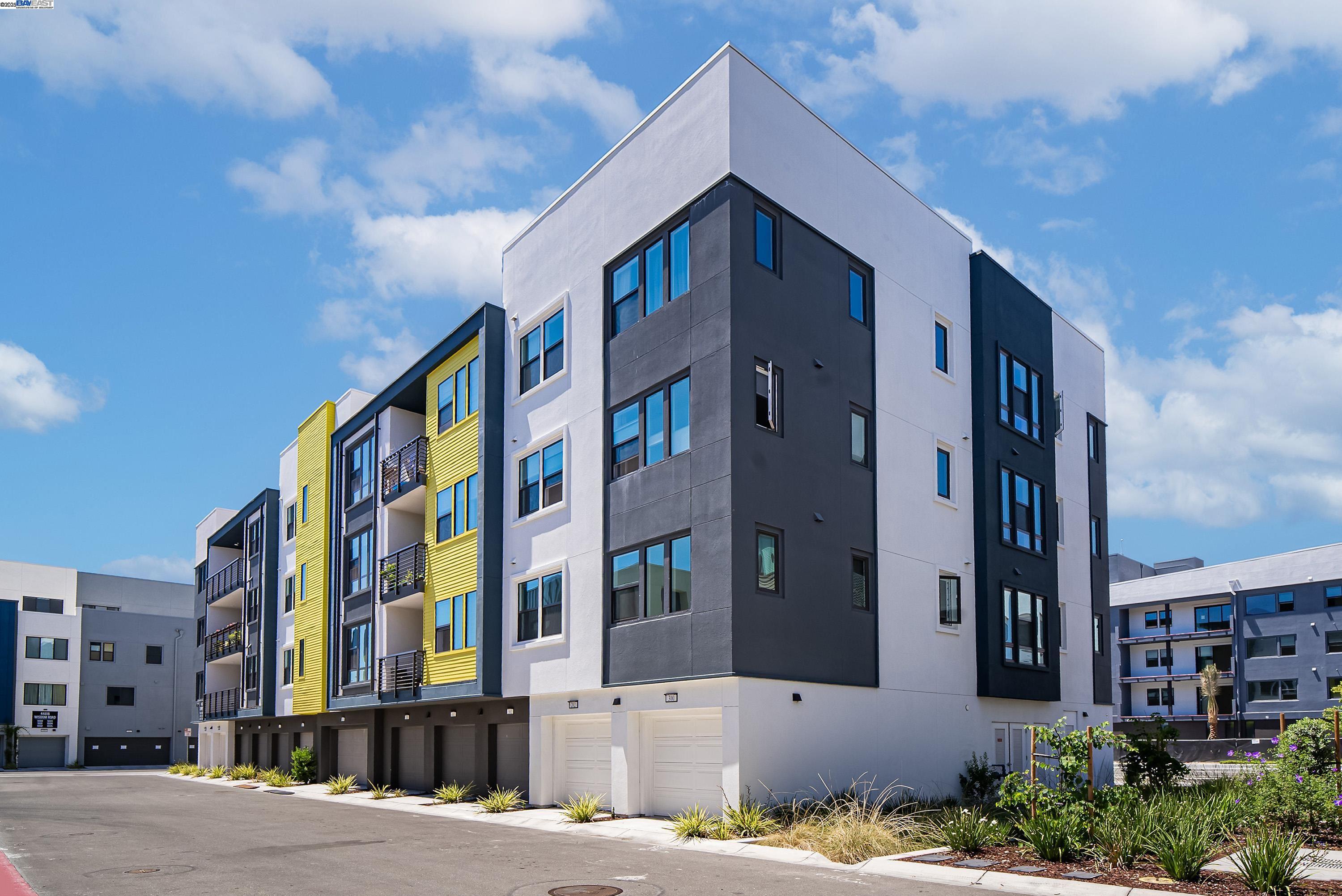 Detail Gallery Image 45 of 45 For 44867 S Grimmer Blvd #300,  Fremont,  CA 94538 - 2 Beds | 2 Baths