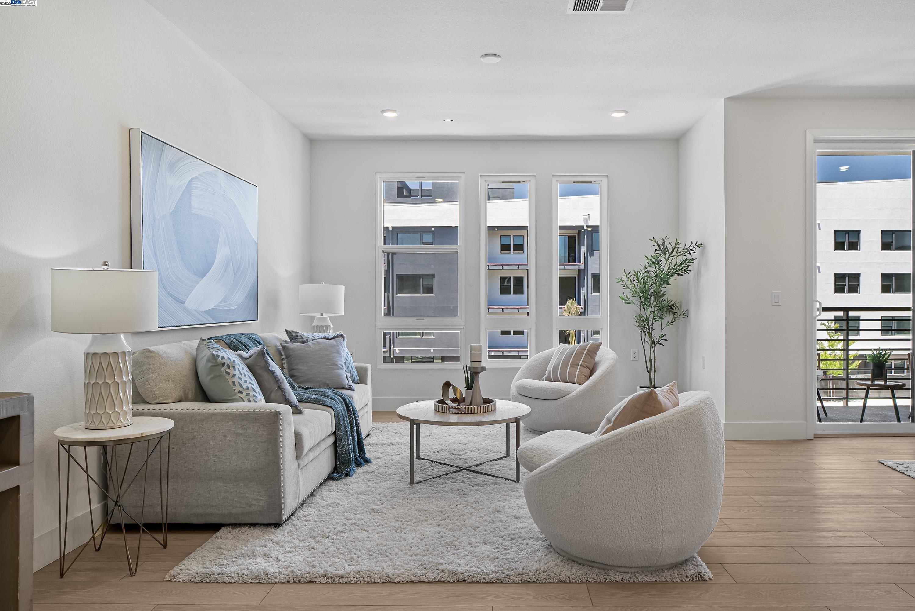 Detail Gallery Image 7 of 45 For 44867 S Grimmer Blvd #300,  Fremont,  CA 94538 - 2 Beds | 2 Baths