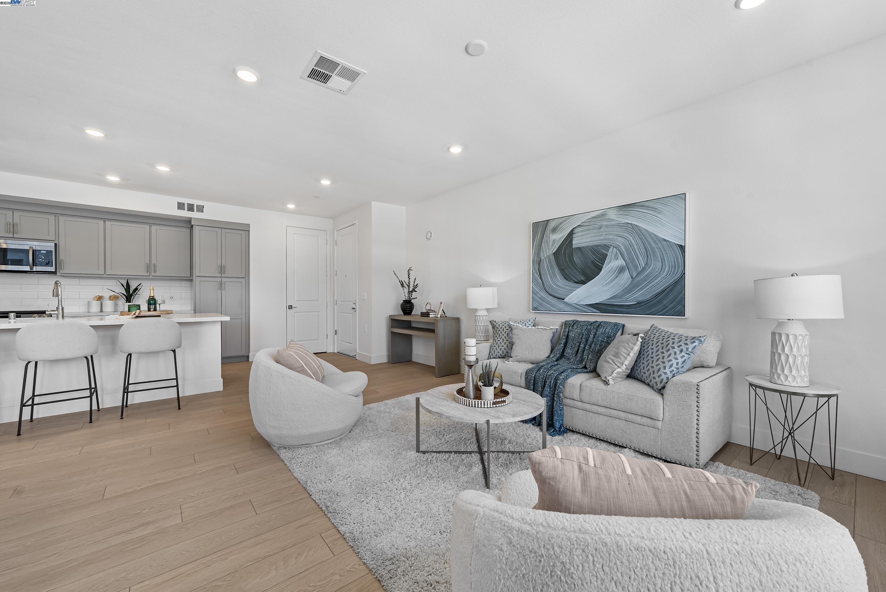 Detail Gallery Image 8 of 45 For 44867 S Grimmer Blvd #300,  Fremont,  CA 94538 - 2 Beds | 2 Baths
