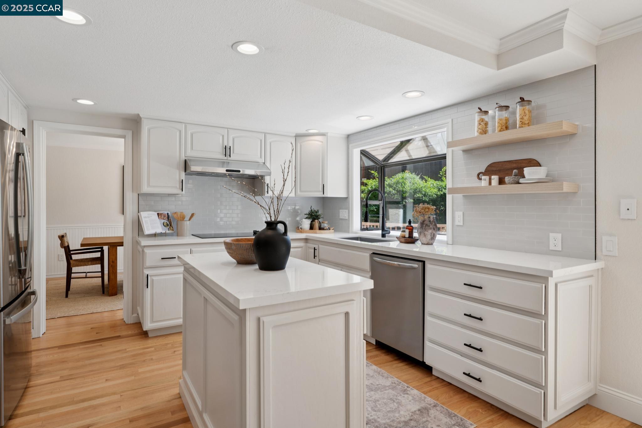 Detail Gallery Image 14 of 41 For 1826 Yolanda Circle, Clayton,  CA 94517 - 4 Beds | 3 Baths