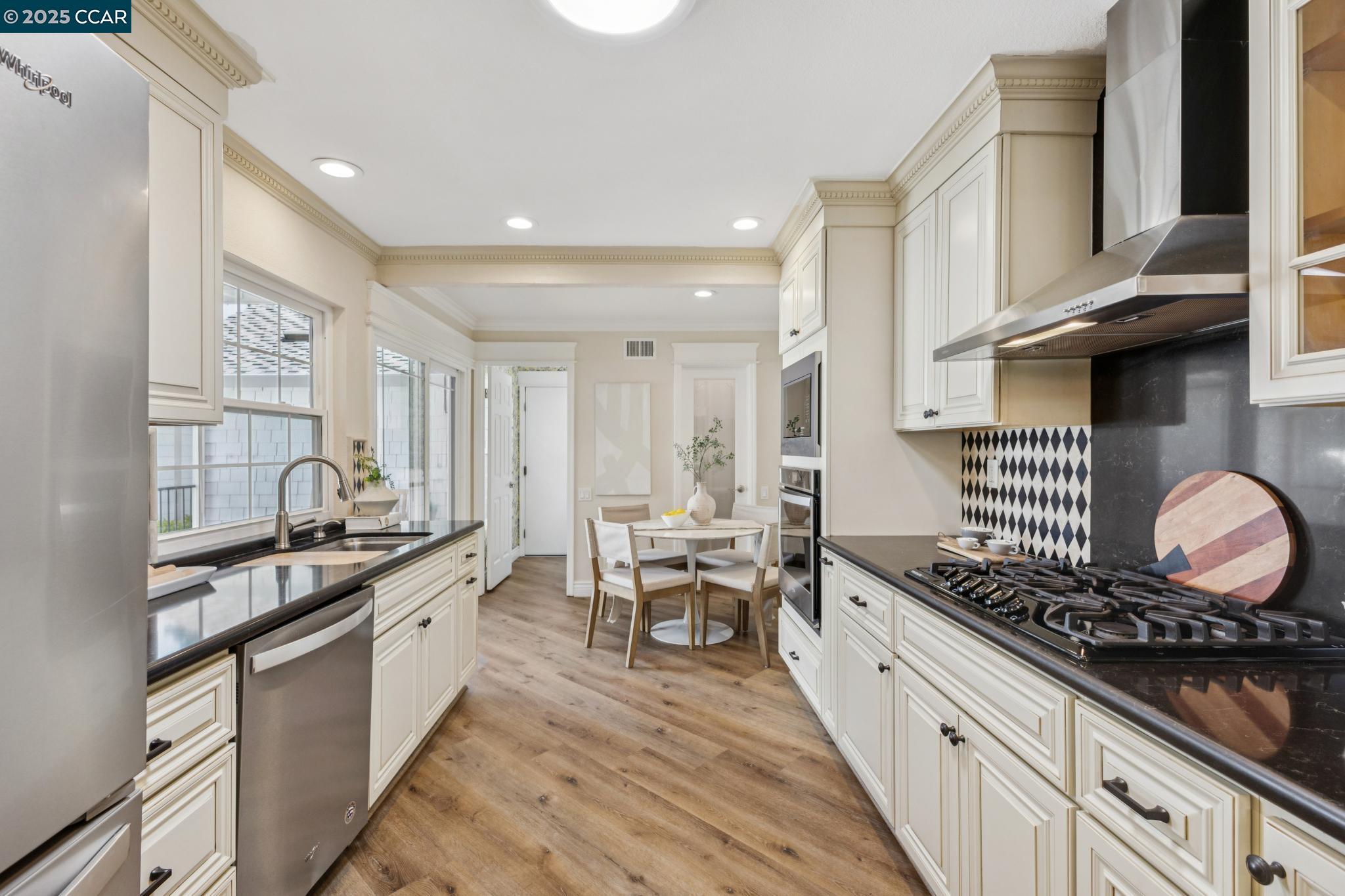 Photo #11: 41108746 Listing: Photo #11