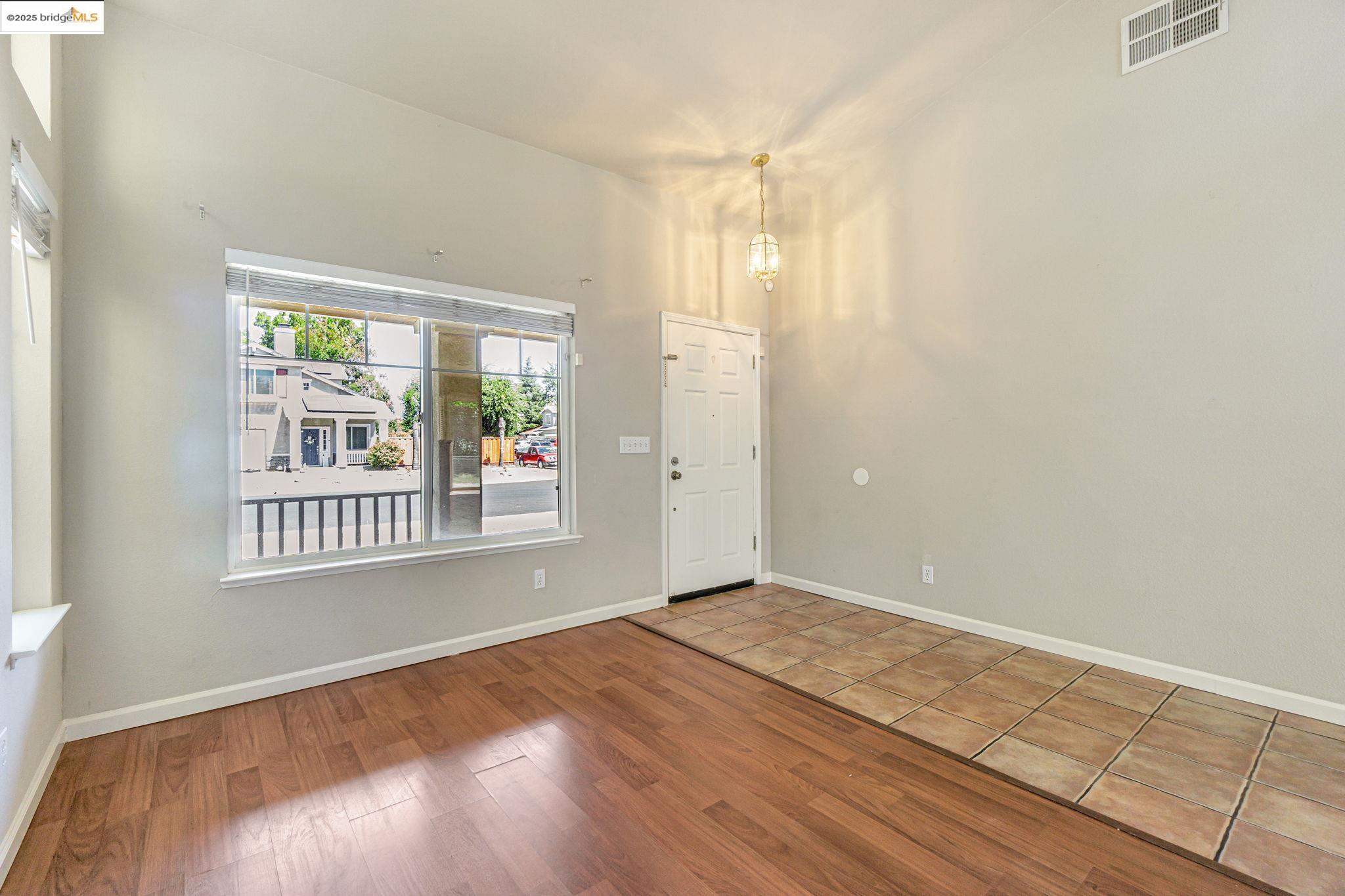 Detail Gallery Image 6 of 49 For 1828 Shadowcliff Way, Brentwood,  CA 94513 - 4 Beds | 3 Baths